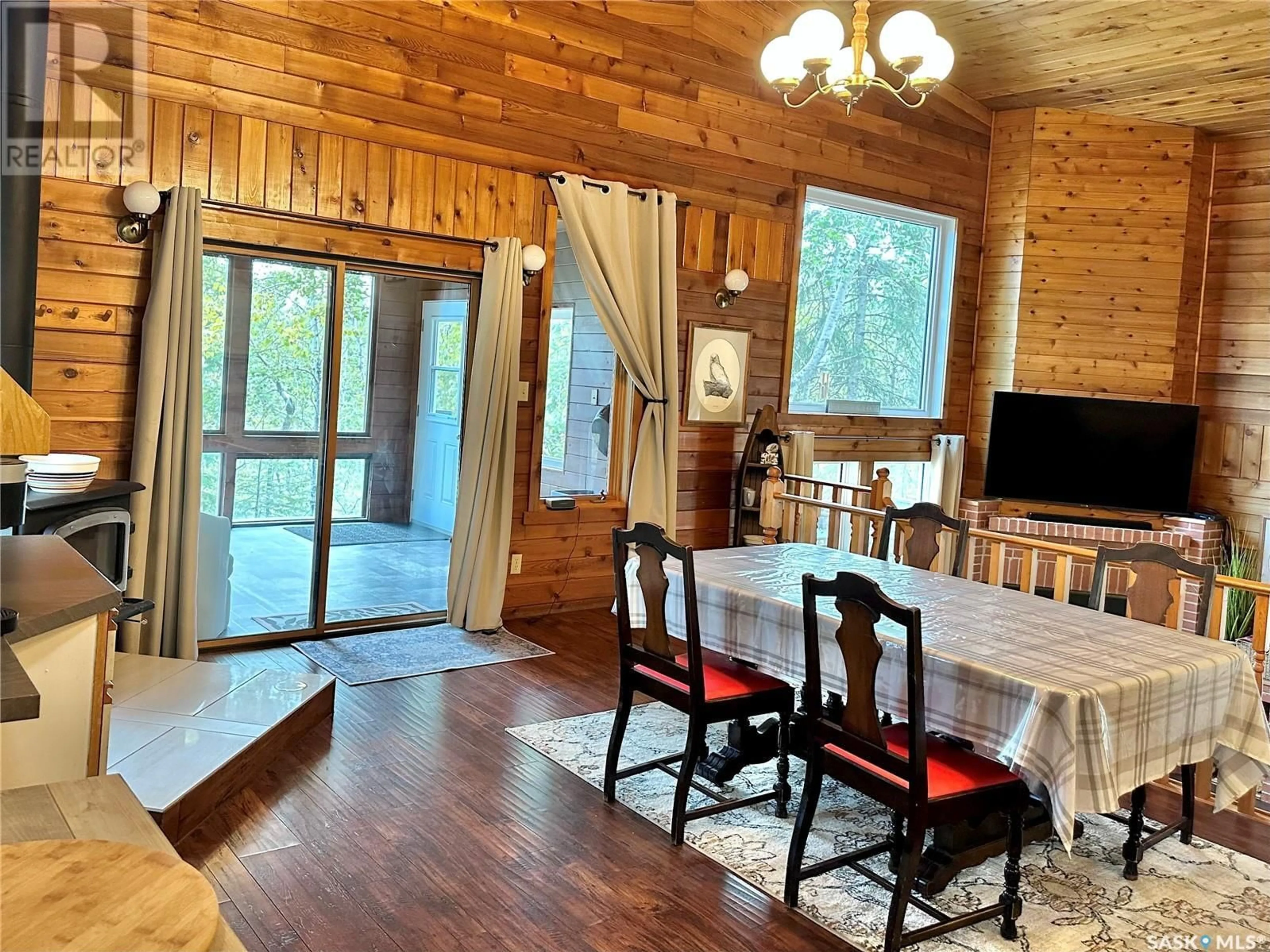 Dining room, wood/laminate floor for 200 SHADY LANE, Canwood Rm No. 494 Saskatchewan S0J2G0
