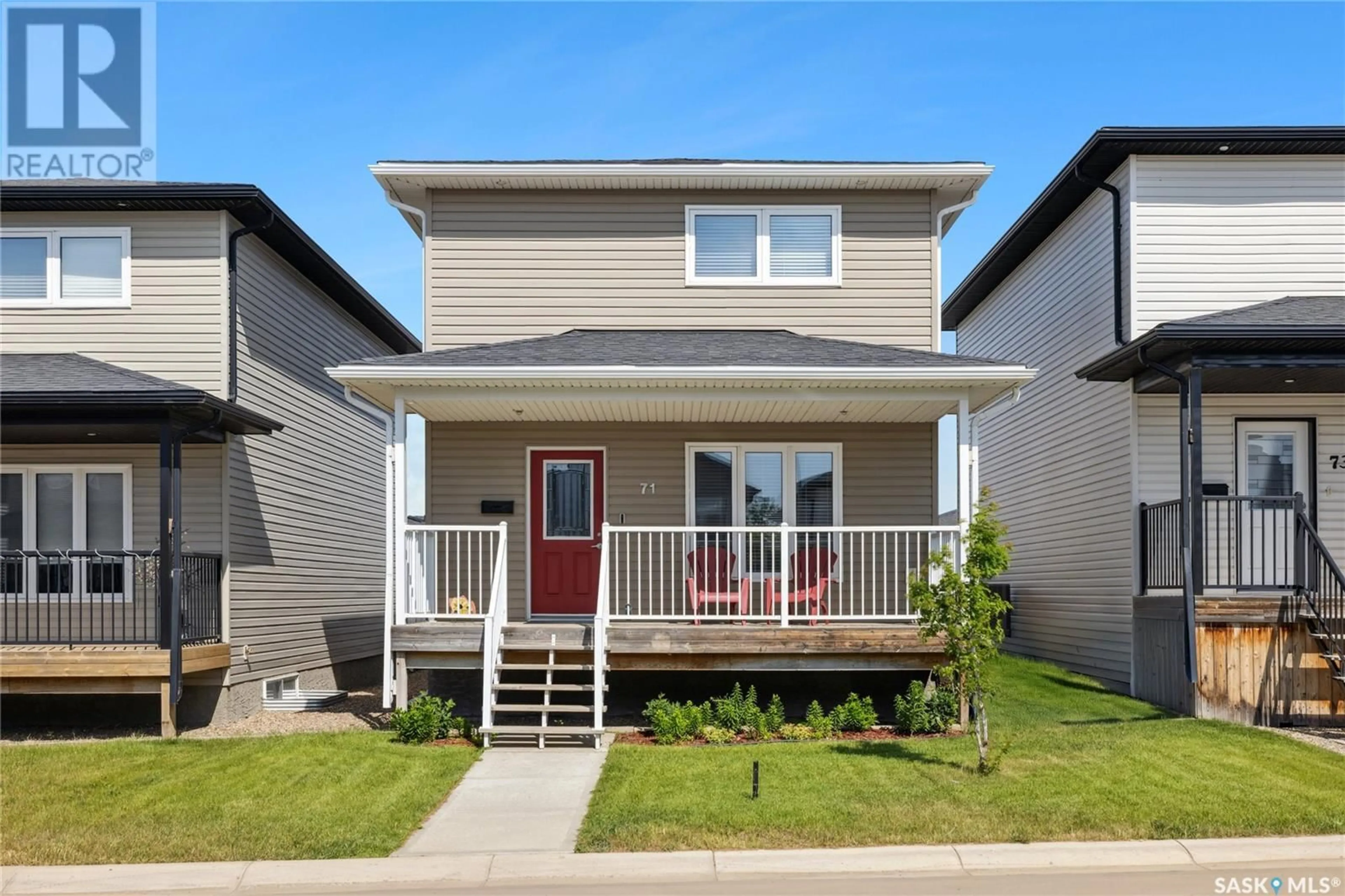 Home with vinyl exterior material, street for 71 BRIGHAM ROAD, Moose Jaw Saskatchewan S6K0A7