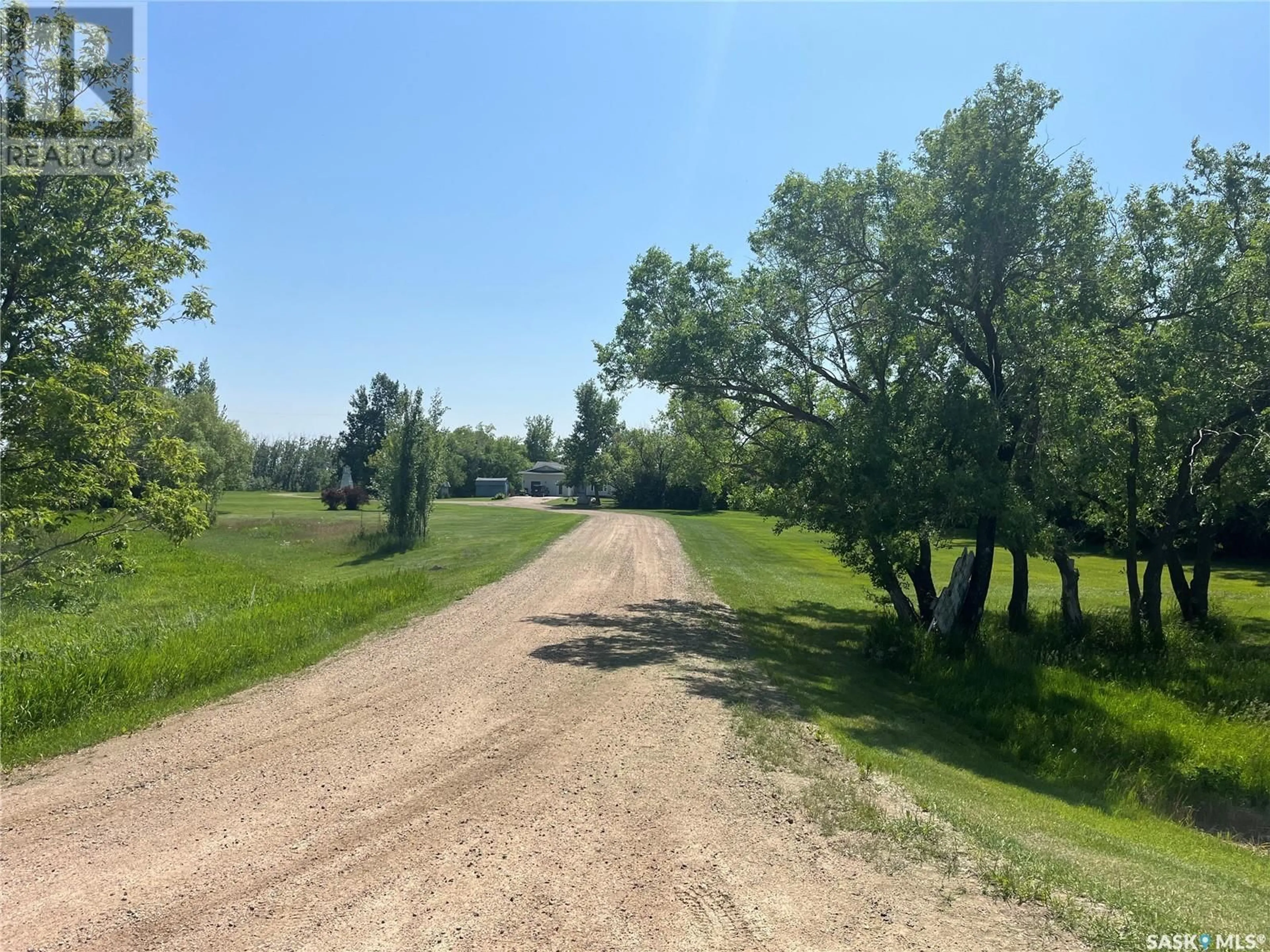 A pic from outside/outdoor area/front of a property/back of a property/a pic from drone, street for 1000 RAILWAY AVENUE, Foam Lake Saskatchewan S0A1A0
