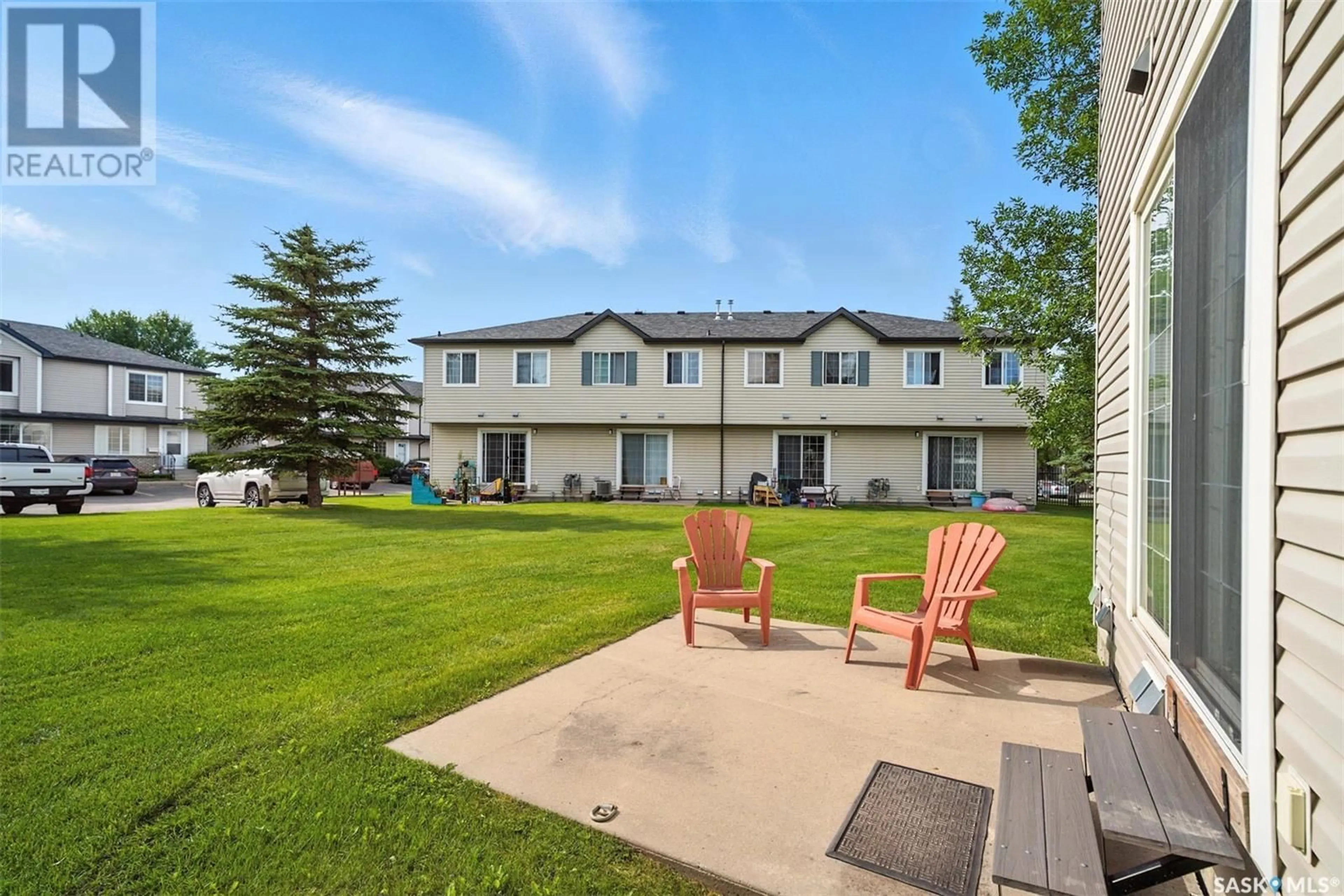 Patio, water/lake/river/ocean view for 670 - 247 KENDERDINE ROAD, Saskatoon Saskatchewan S7N4W5