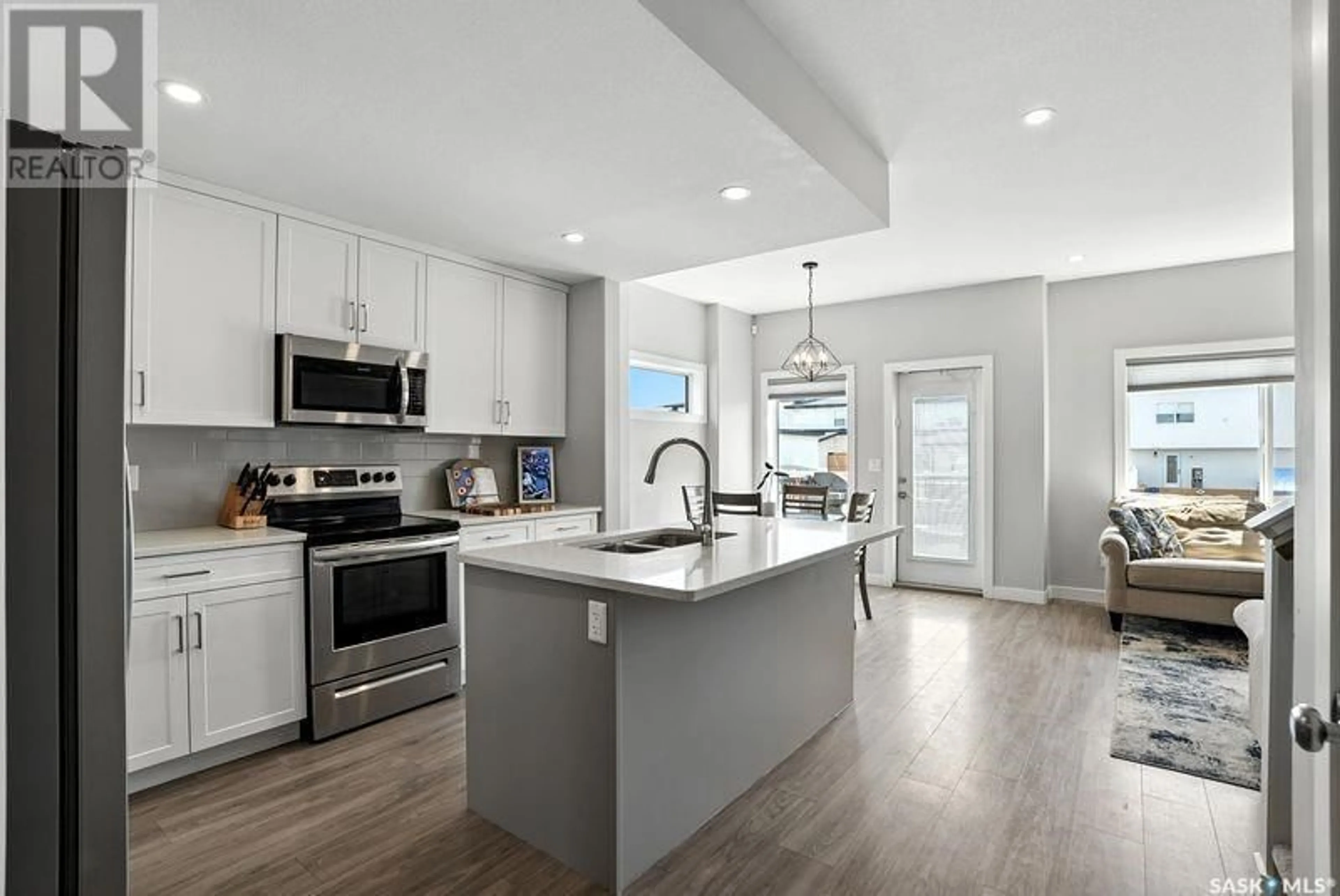 Open concept kitchen, unknown for 114 GERMAIN COURT, Saskatoon Saskatchewan S7W0Y3