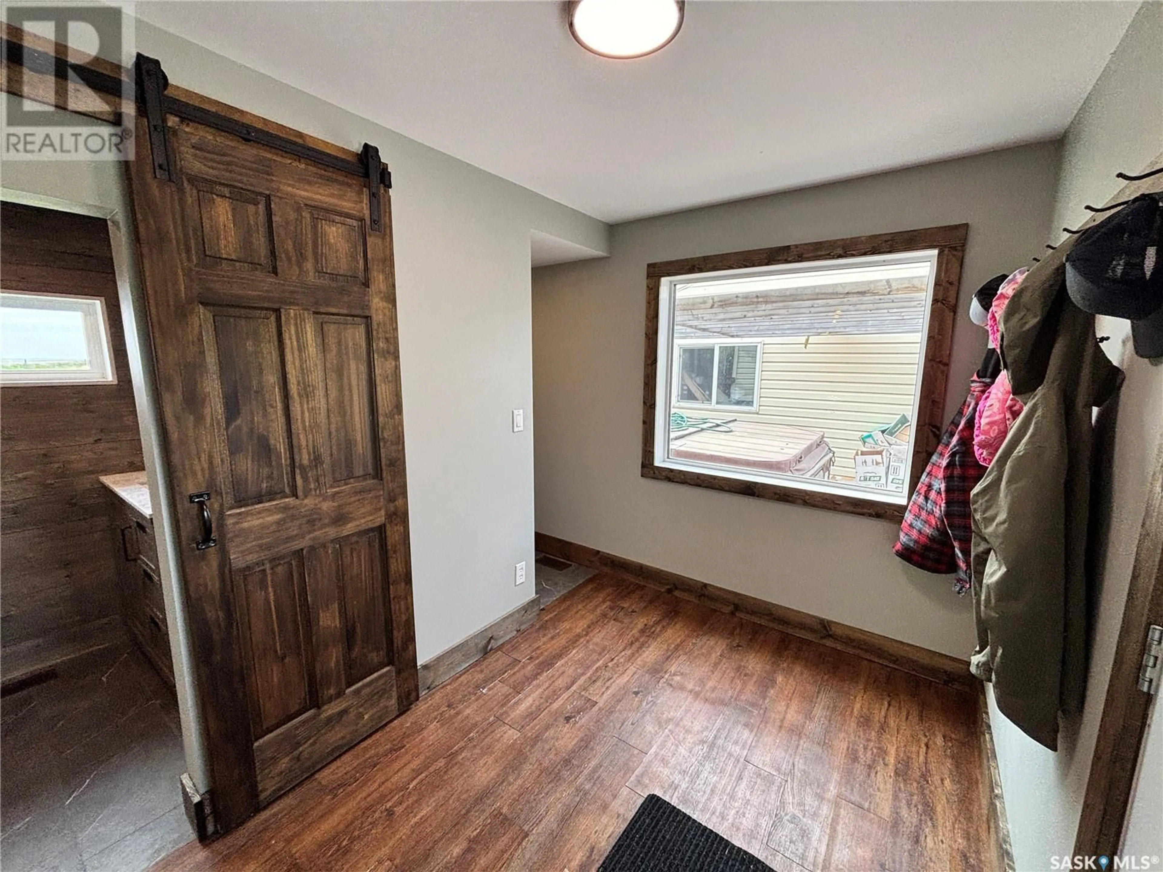 Indoor entryway for STOCKWELL LAKE ACREAGE, Fertile Valley Rm No. 285 Saskatchewan S0L0L0
