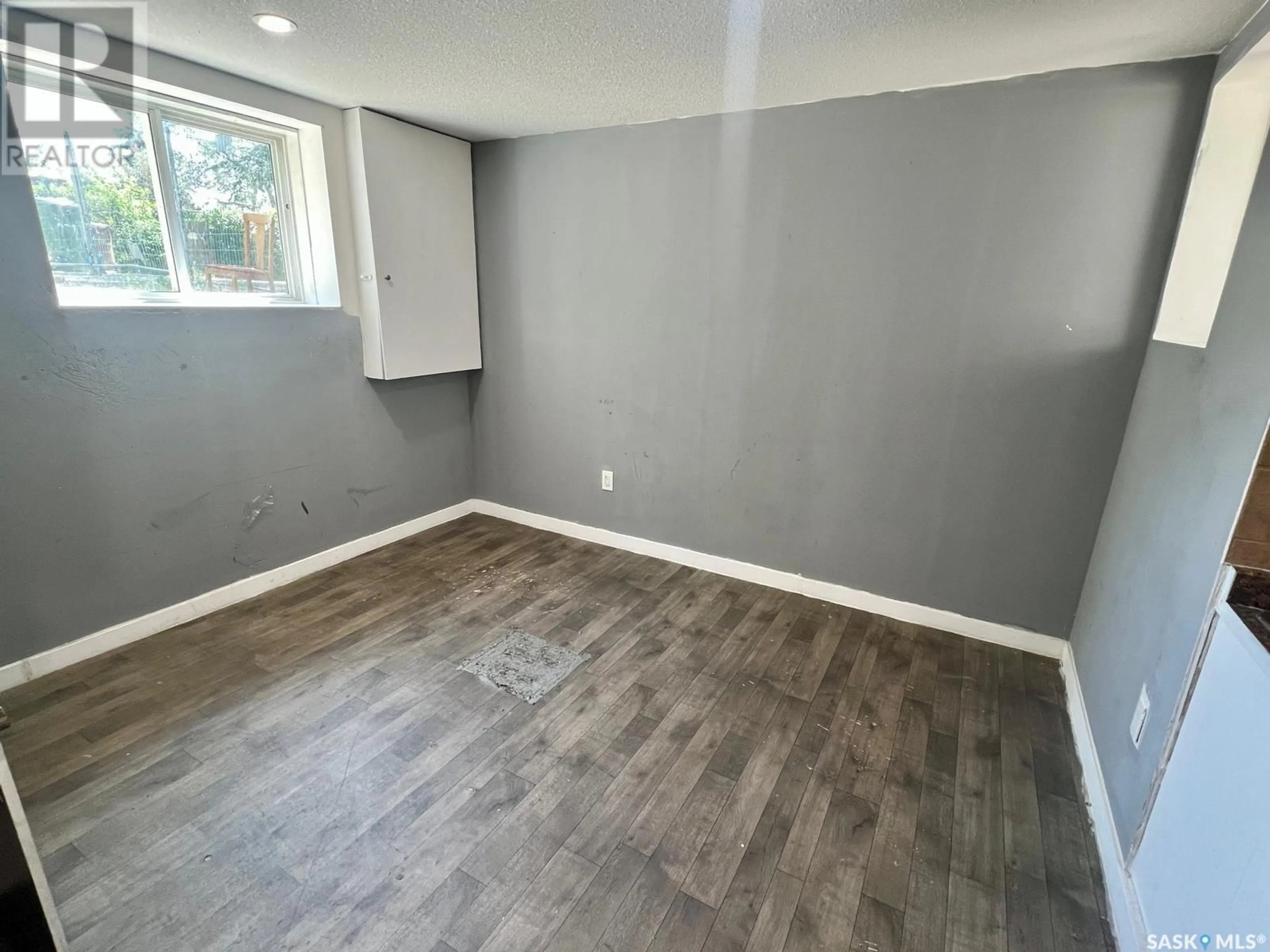 A pic of a room for 737 GARNET STREET, Regina Saskatchewan S4T2X2