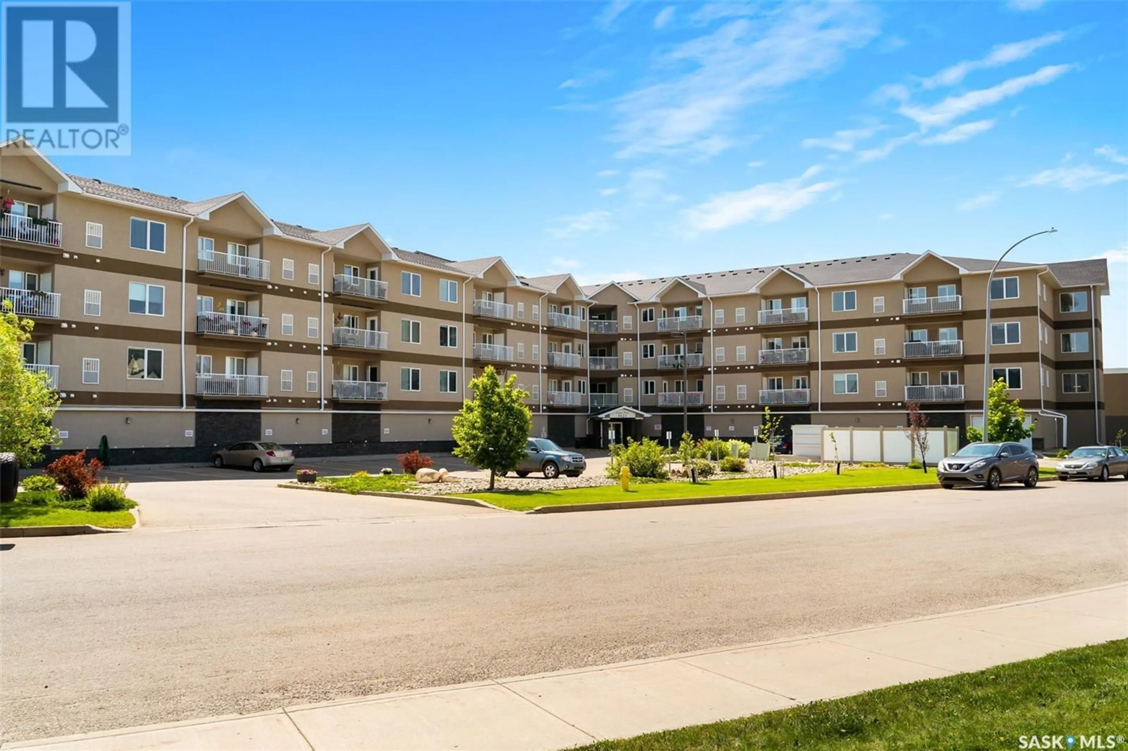 Patio, unknown for 116 1621 DAKOTA DRIVE, Regina Saskatchewan S4Z0A8