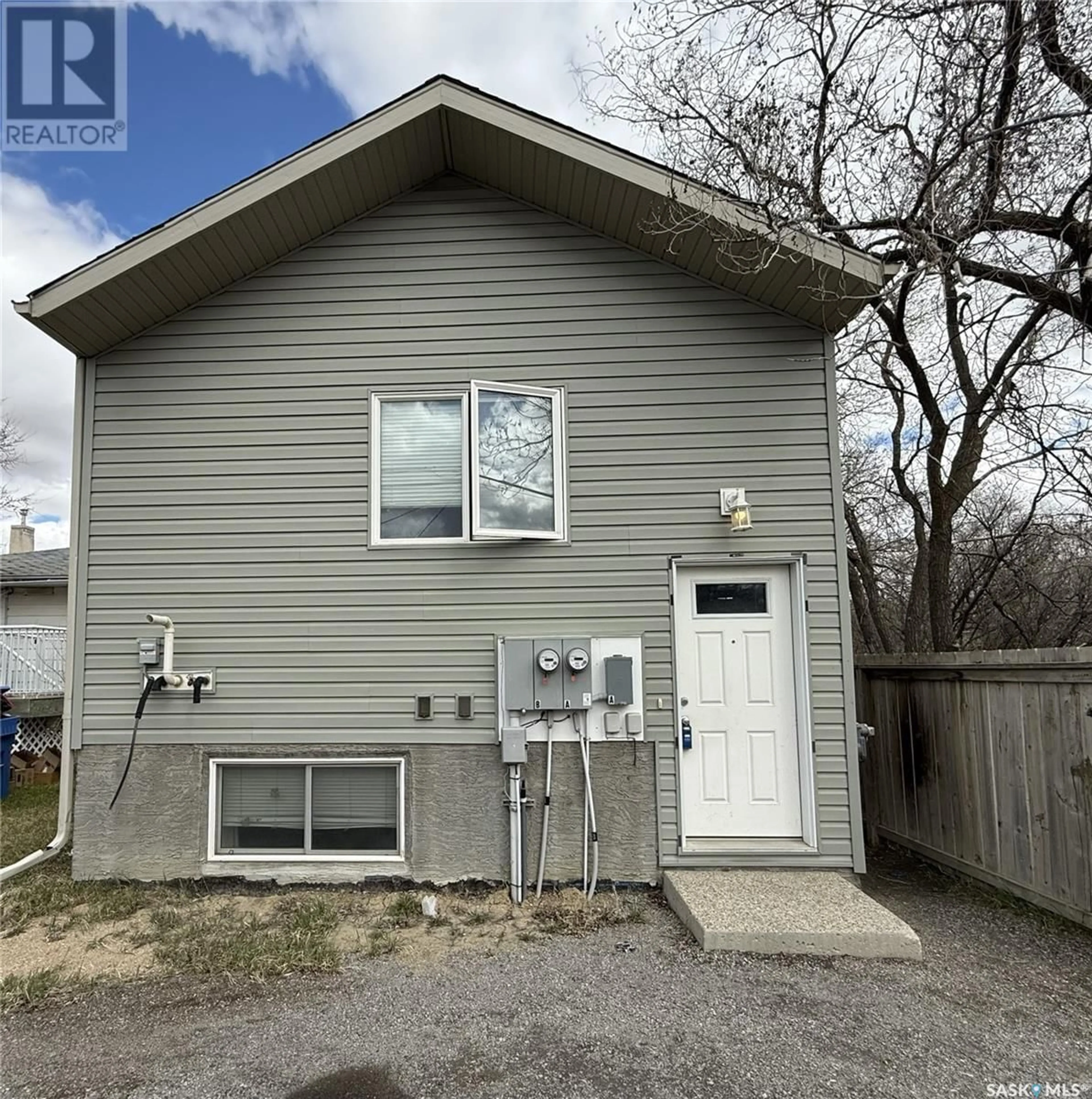 Unknown for 374 WASCANA STREET, Regina Saskatchewan S4R4H9