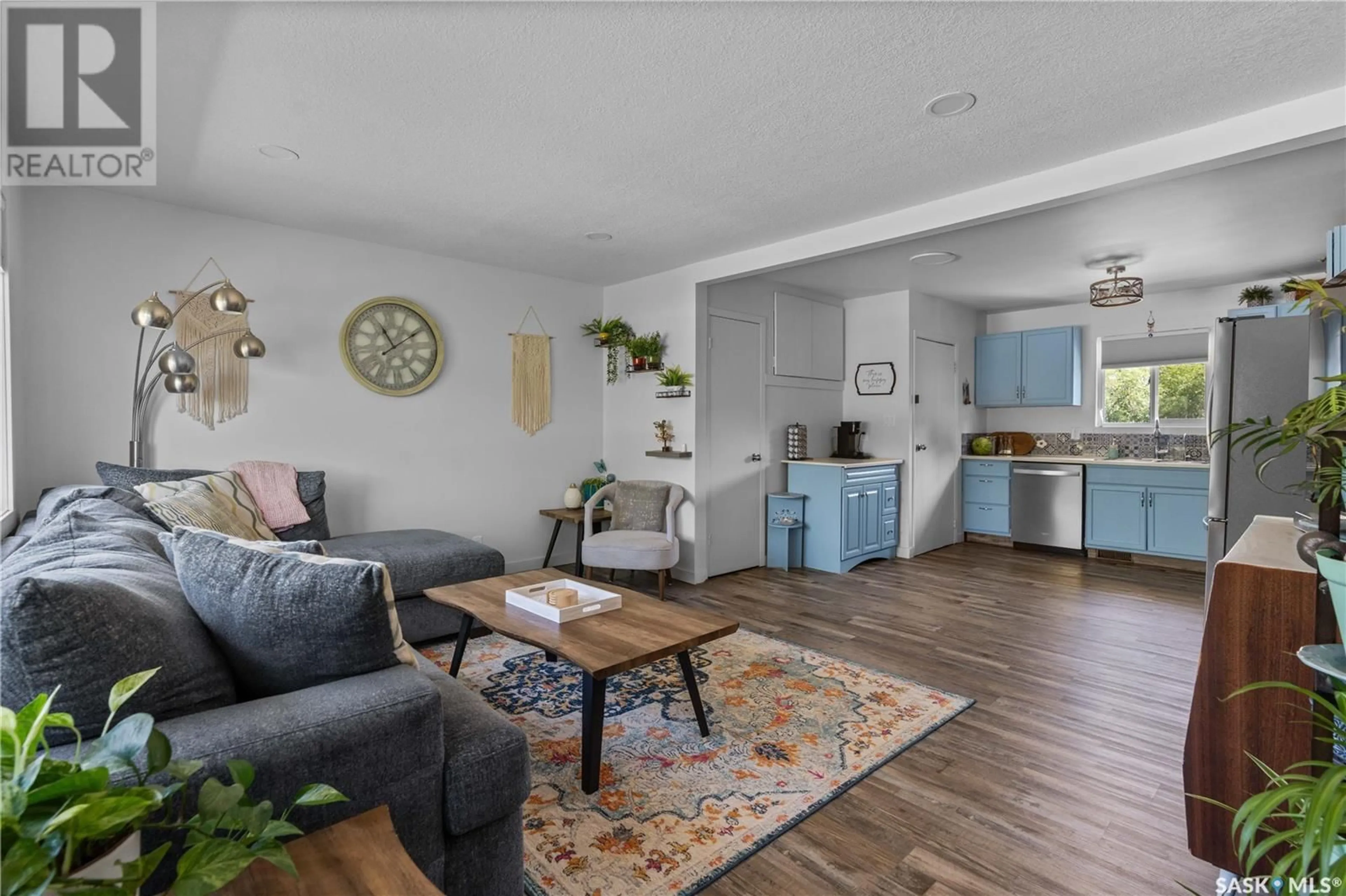 Living room with furniture, unknown for 815 BROAD STREET, Regina Saskatchewan S4R6C7