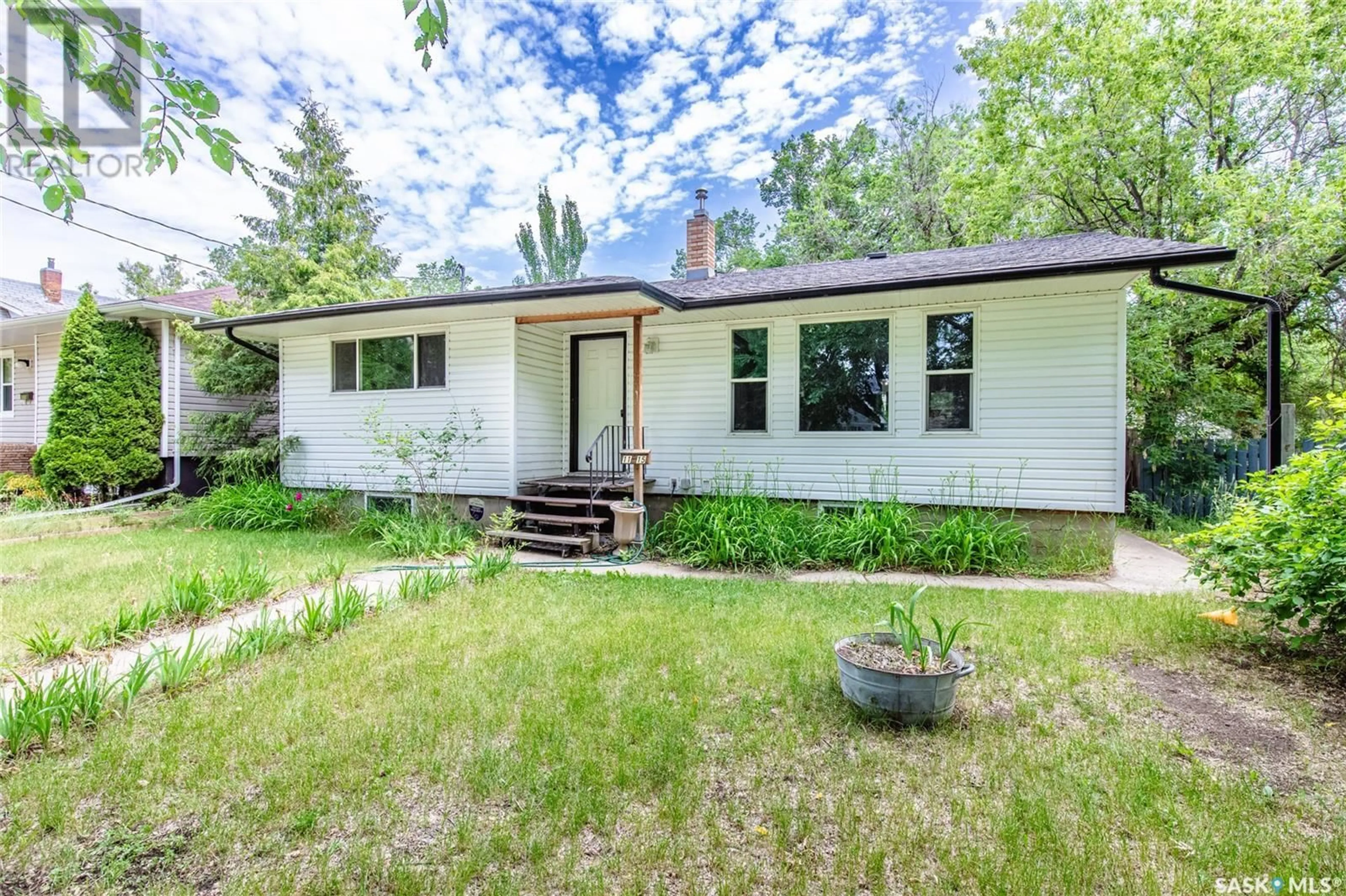 Unknown for 1115 6TH AVENUE, Moose Jaw Saskatchewan S6H4A7