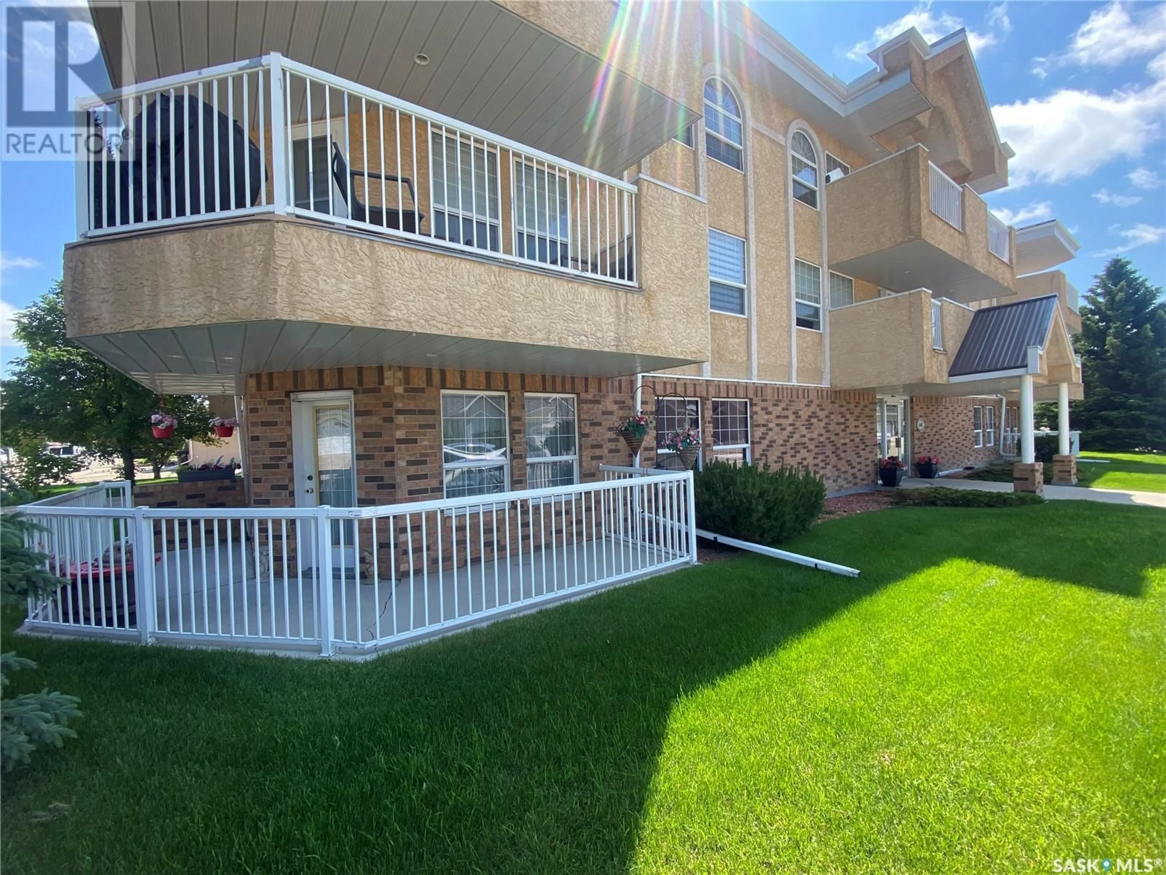 Patio, unknown for 57 - 101 RUSSELL DRIVE, Yorkton Saskatchewan S3N4B6