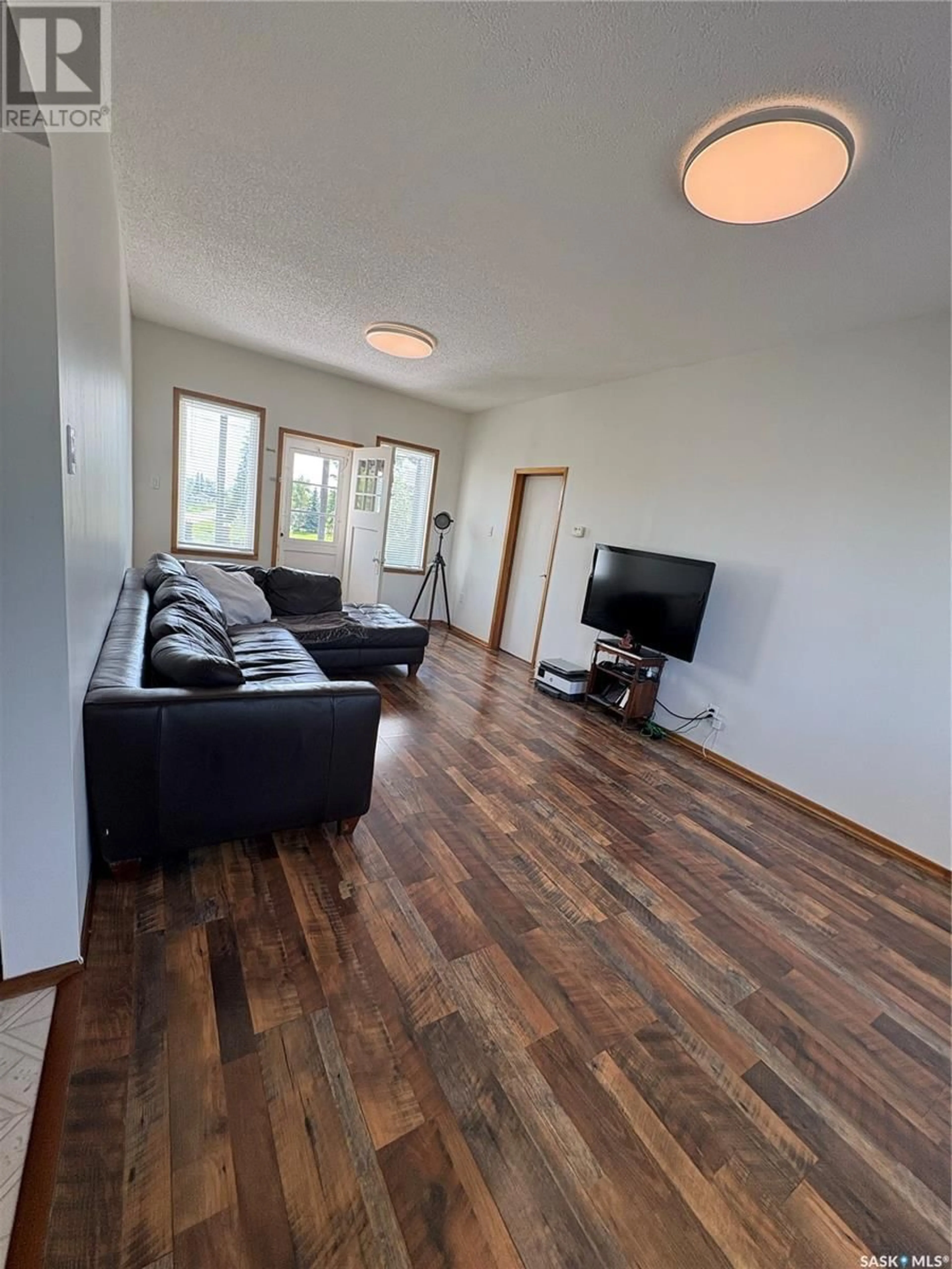 A pic of a room for 108 WARREN ROAD, Kelliher Saskatchewan S0A1V0