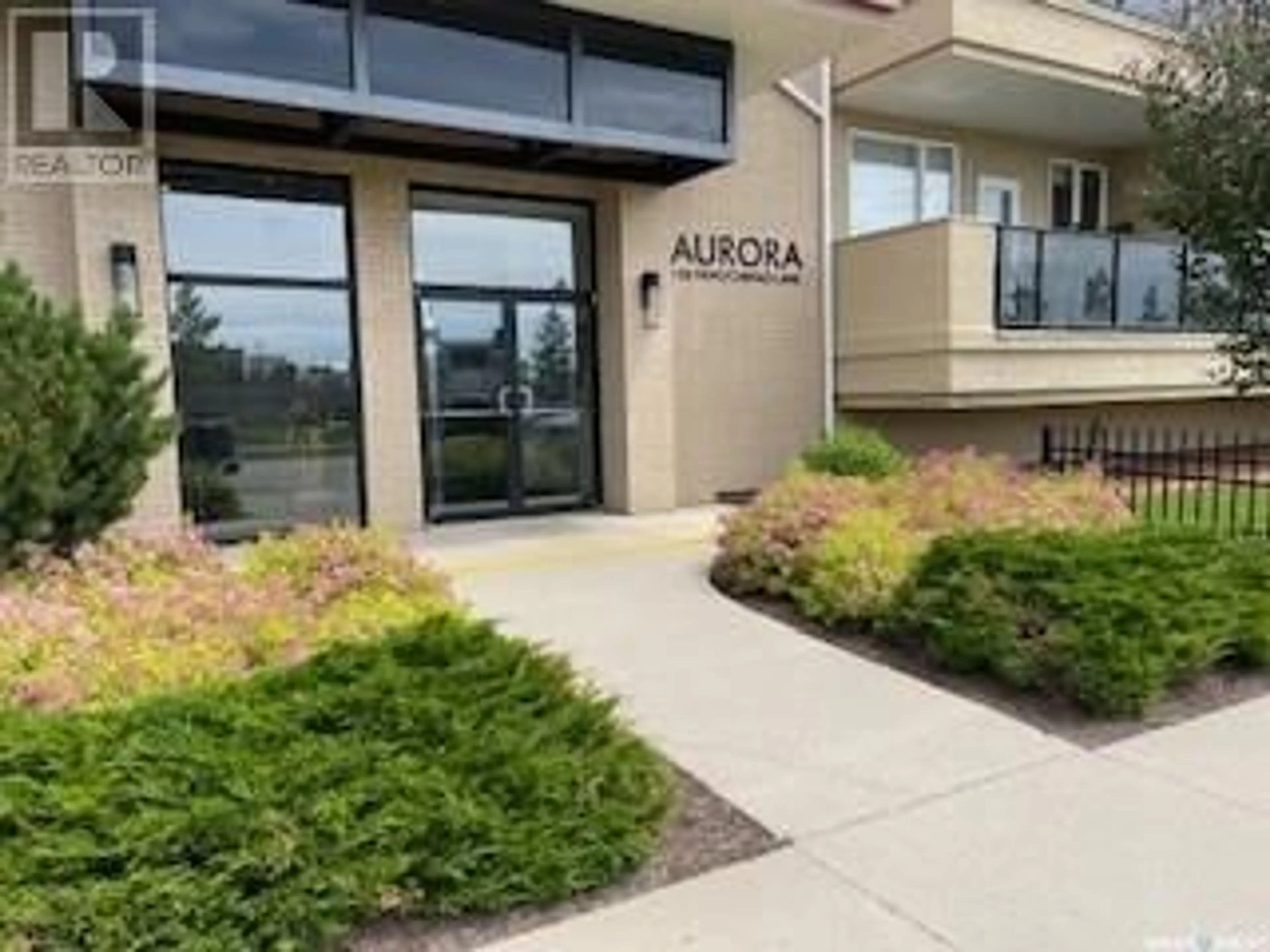 Indoor foyer for 158 - 312 PAWLYCHENKO LANE, Saskatoon Saskatchewan S7V0C3