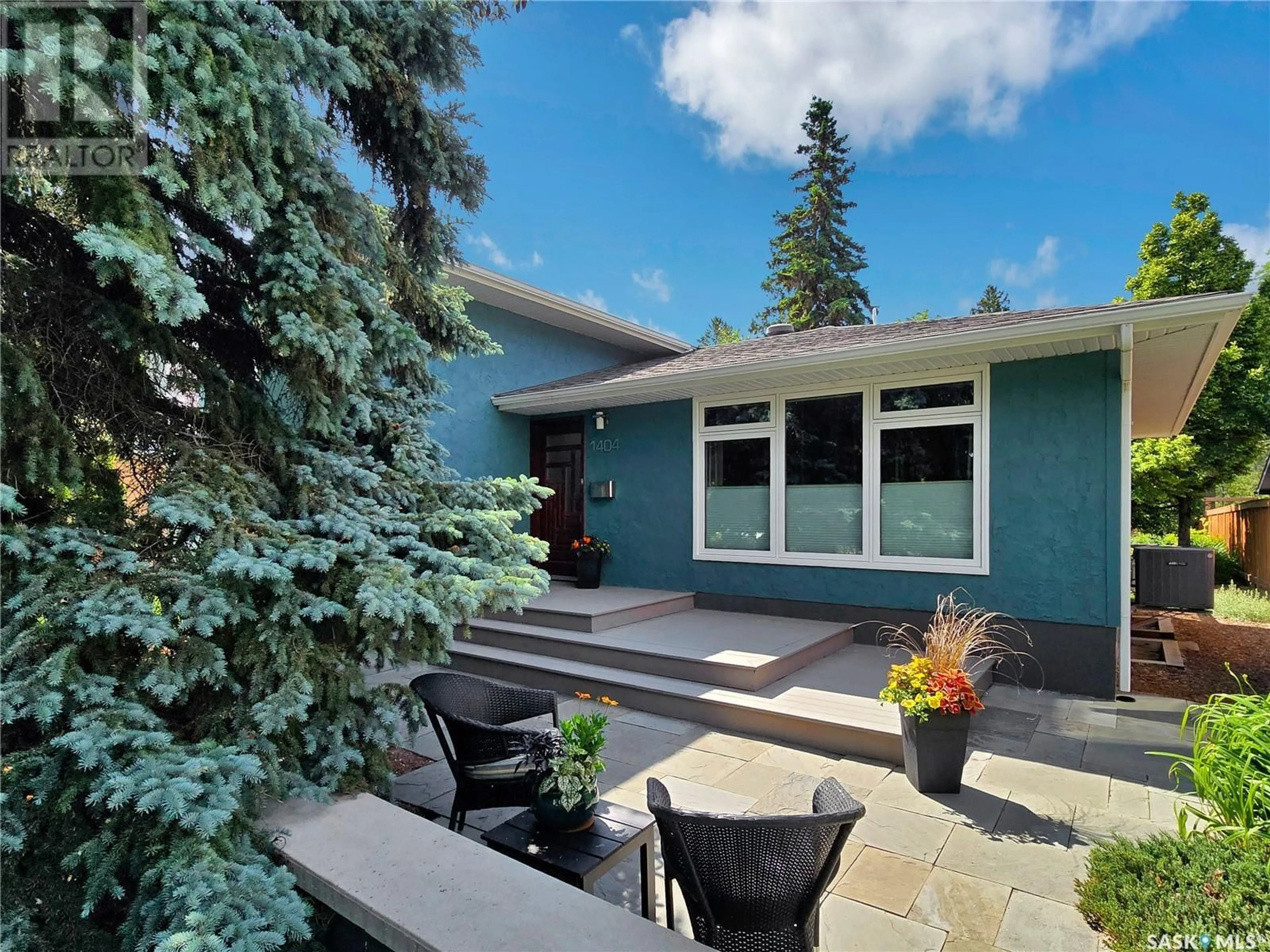 Patio, street for 1404 MAIN STREET, Saskatoon Saskatchewan S7H0L6