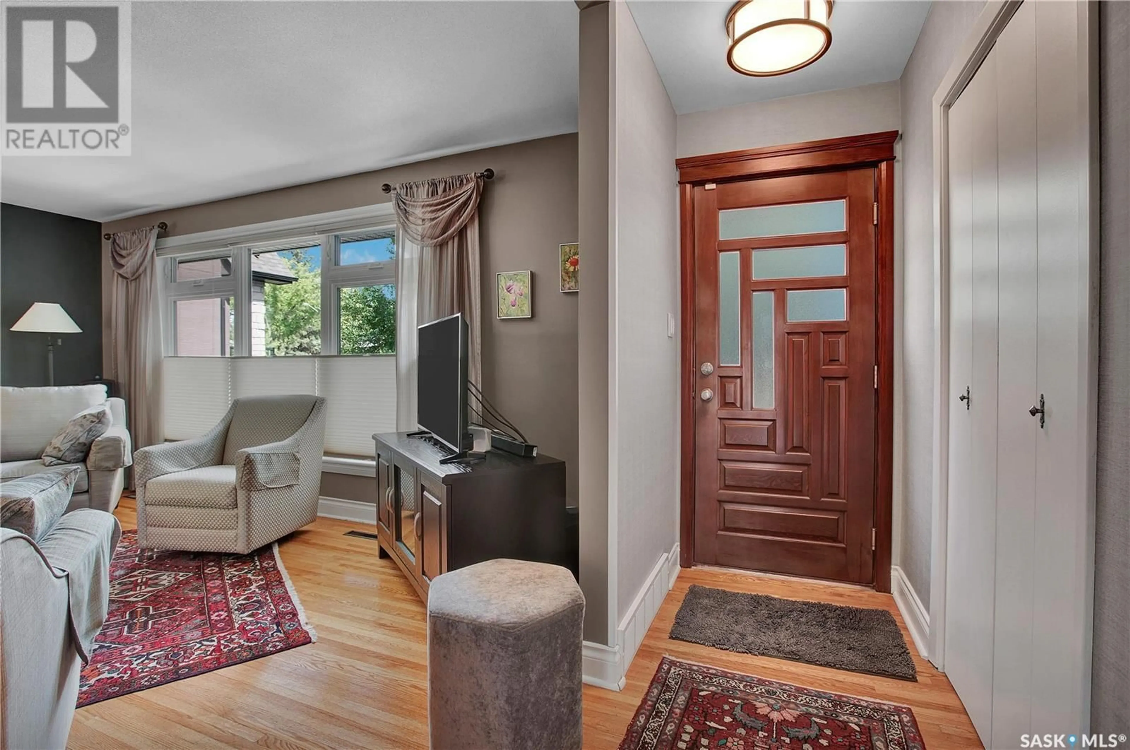 Indoor entryway for 1404 MAIN STREET, Saskatoon Saskatchewan S7H0L6