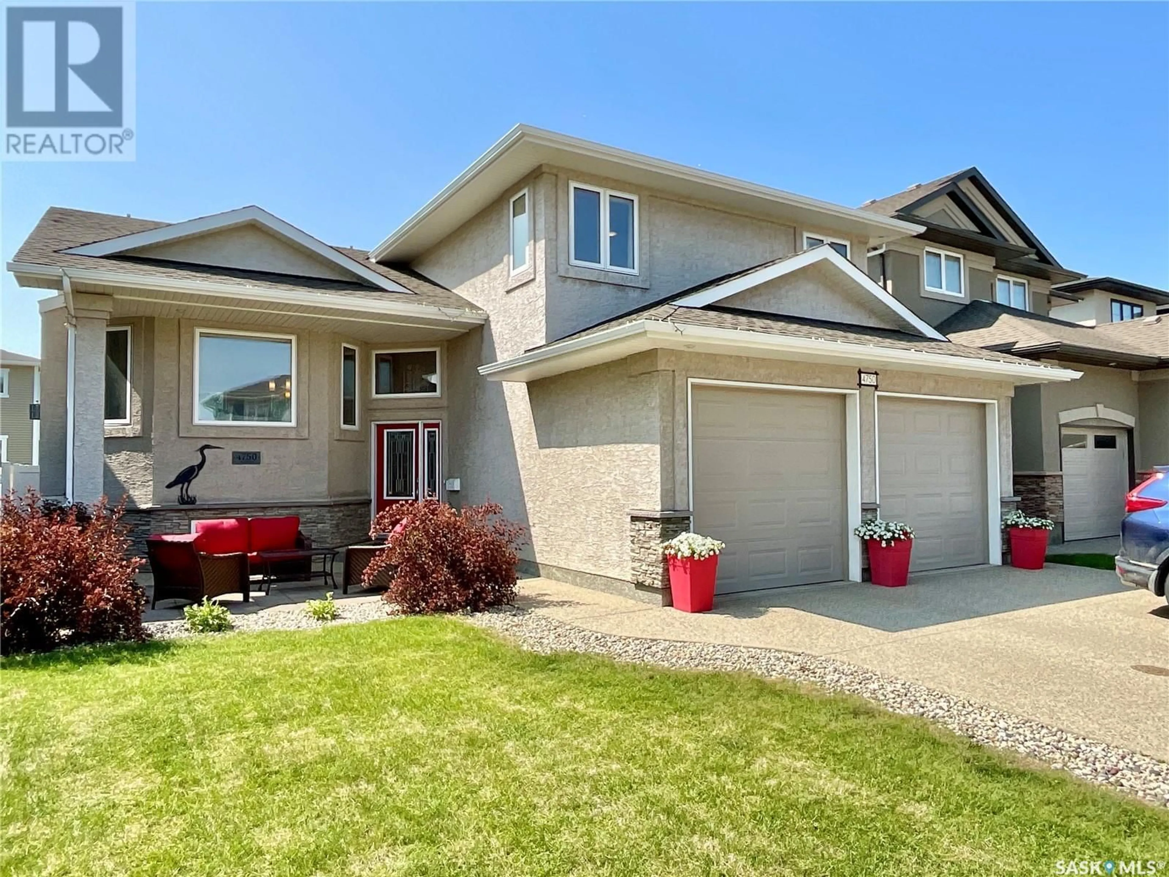 Home with vinyl exterior material, street for 4750 SKINNER CRESCENT, Regina Saskatchewan S4W0A3