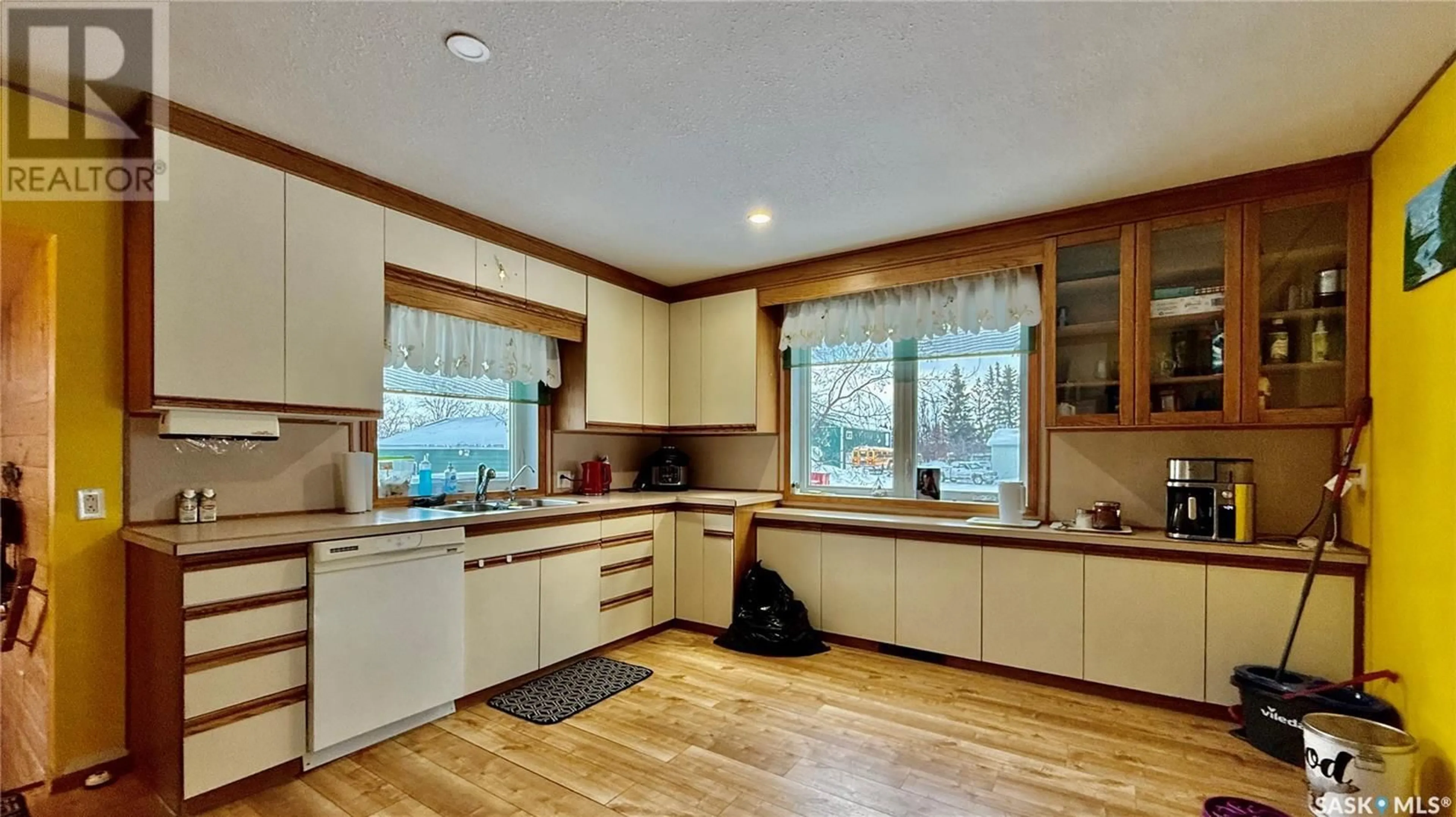Open concept kitchen, unknown for Two HOME ACREAGE, Torch River Rm No. 488 Saskatchewan S0E1E0
