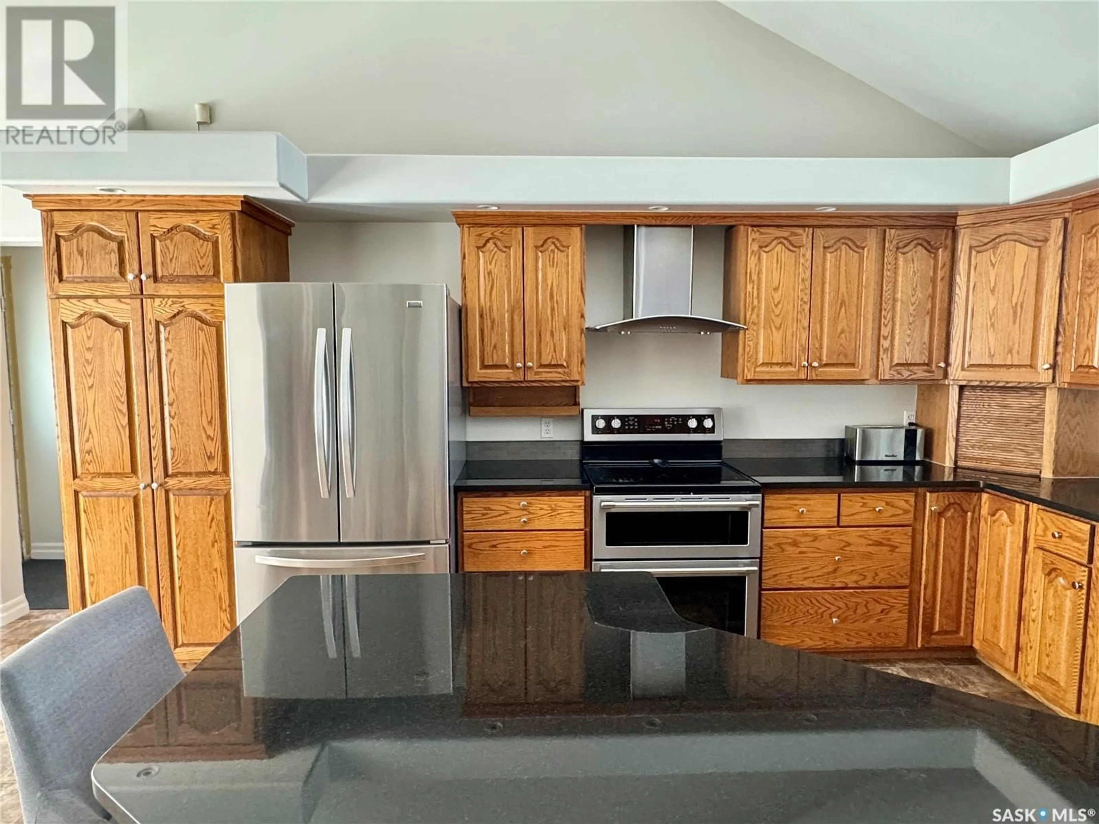 Open concept kitchen, unknown for 936 THOMPSON CRESCENT, La Ronge Saskatchewan S0J1L0