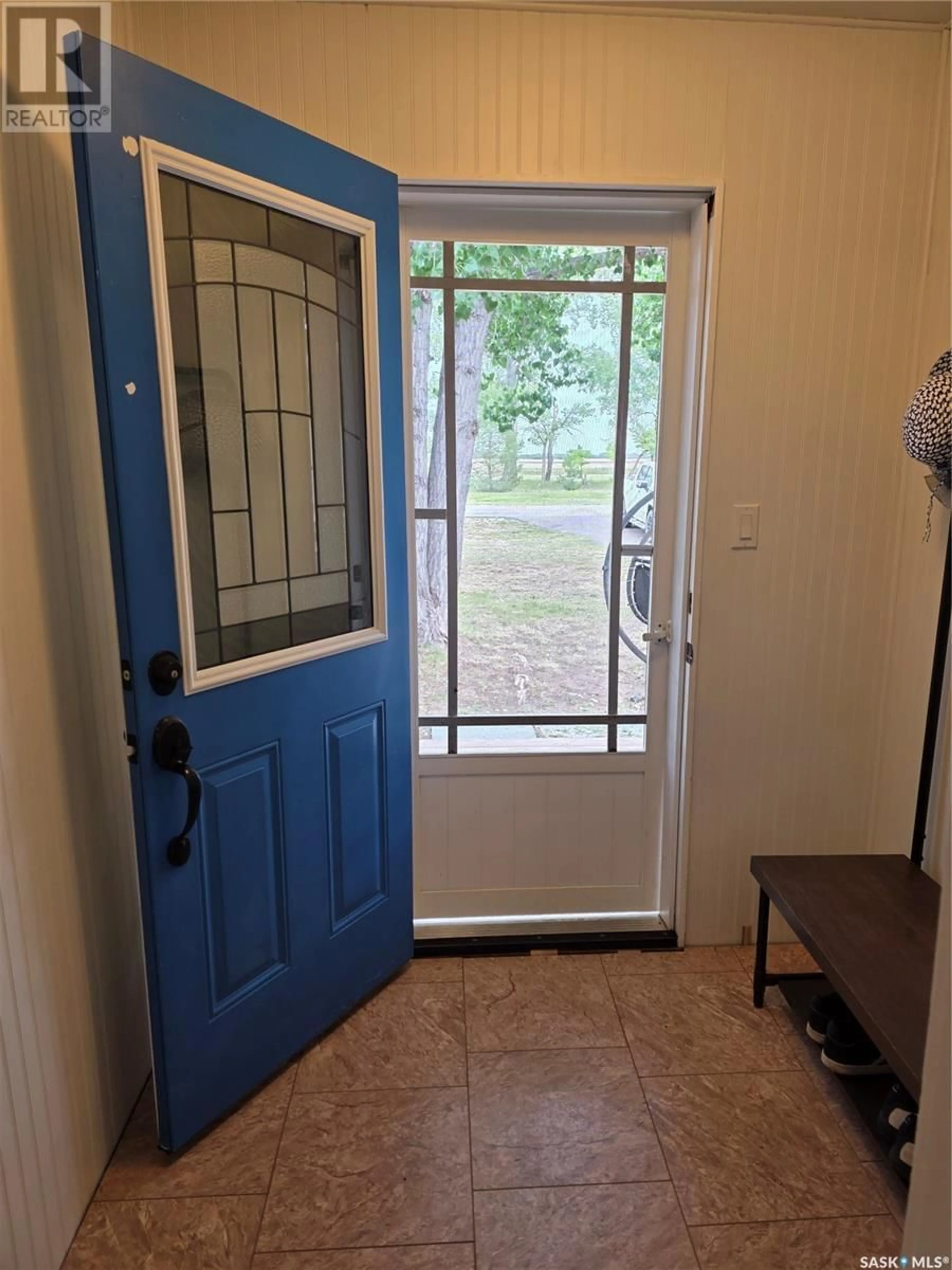 Indoor entryway for 107 MISTUSINNE CRESCENT, Mistusinne Saskatchewan S0H1J0