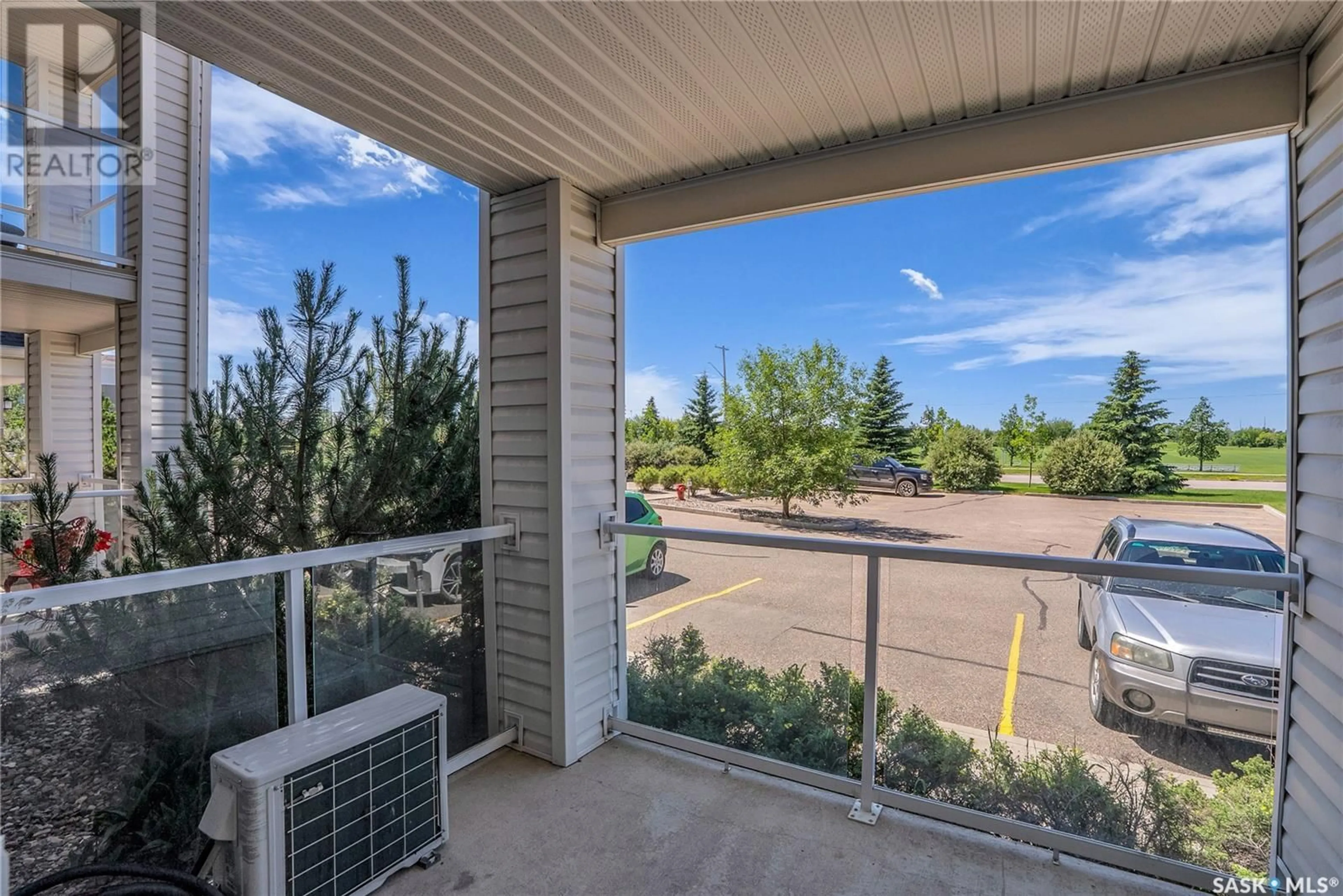 Patio, unknown for 303 - 105 LOWE ROAD, Saskatoon Saskatchewan S7S1P2