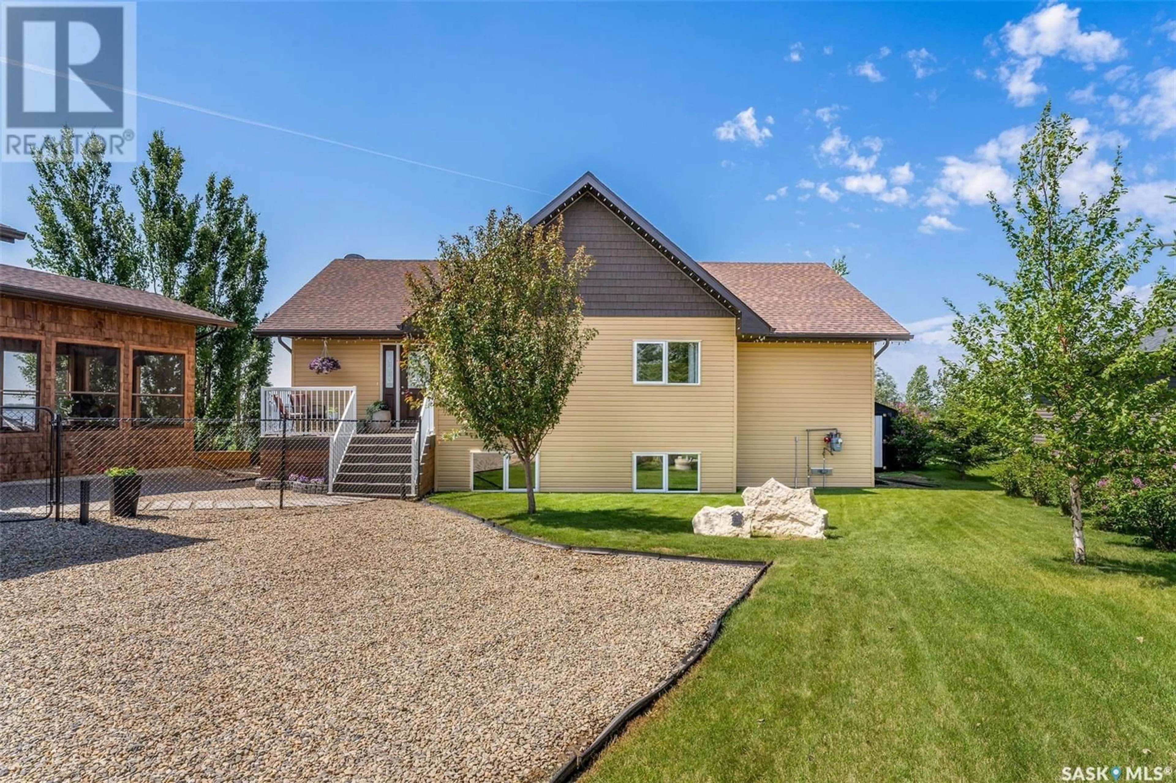 Home with vinyl exterior material, unknown for 14 PAPE ROAD, Humboldt Saskatchewan S0K2A0