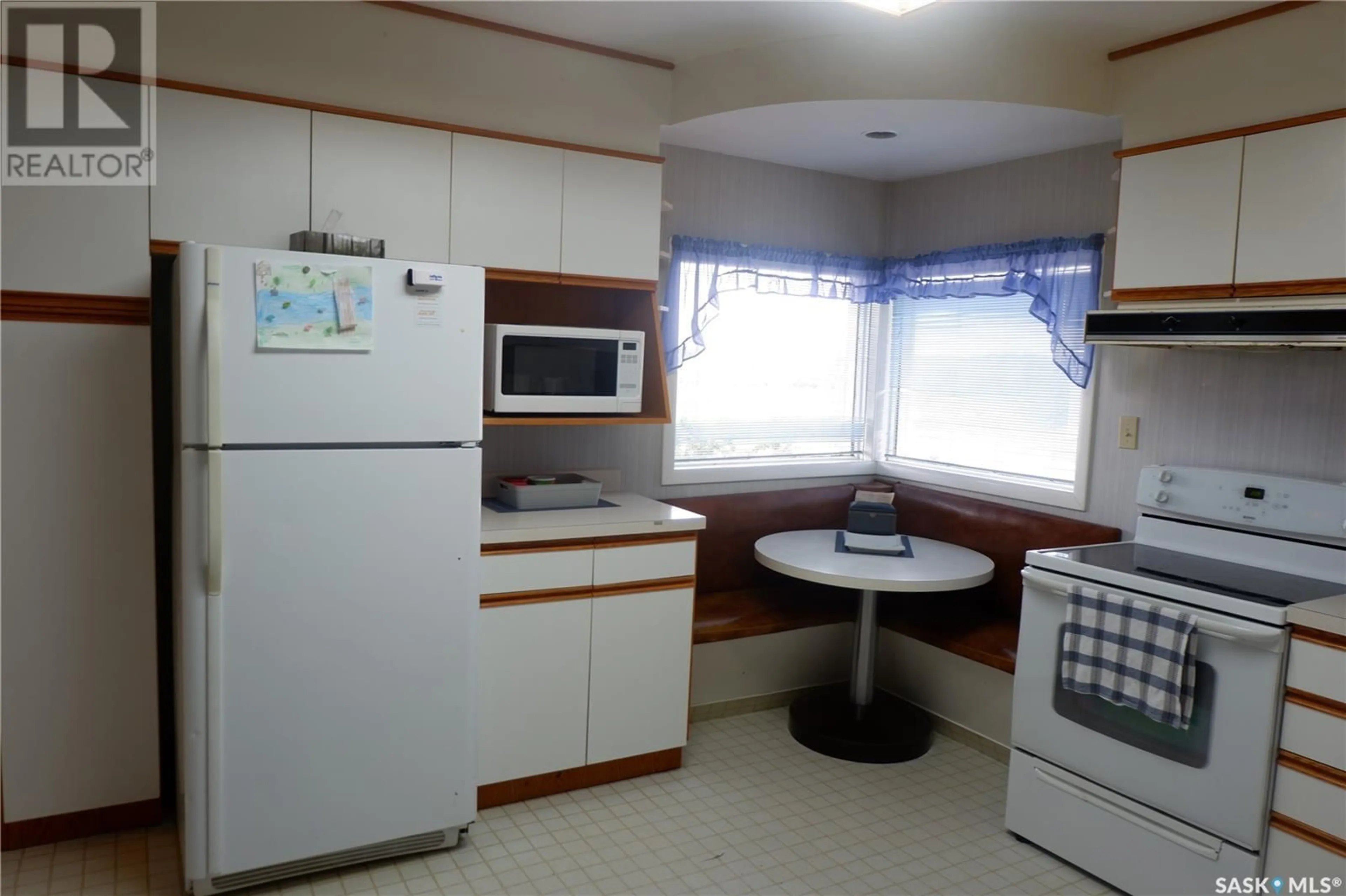 Standard kitchen, unknown for 48 2ND AVENUE, Lafleche Saskatchewan S0H2K0