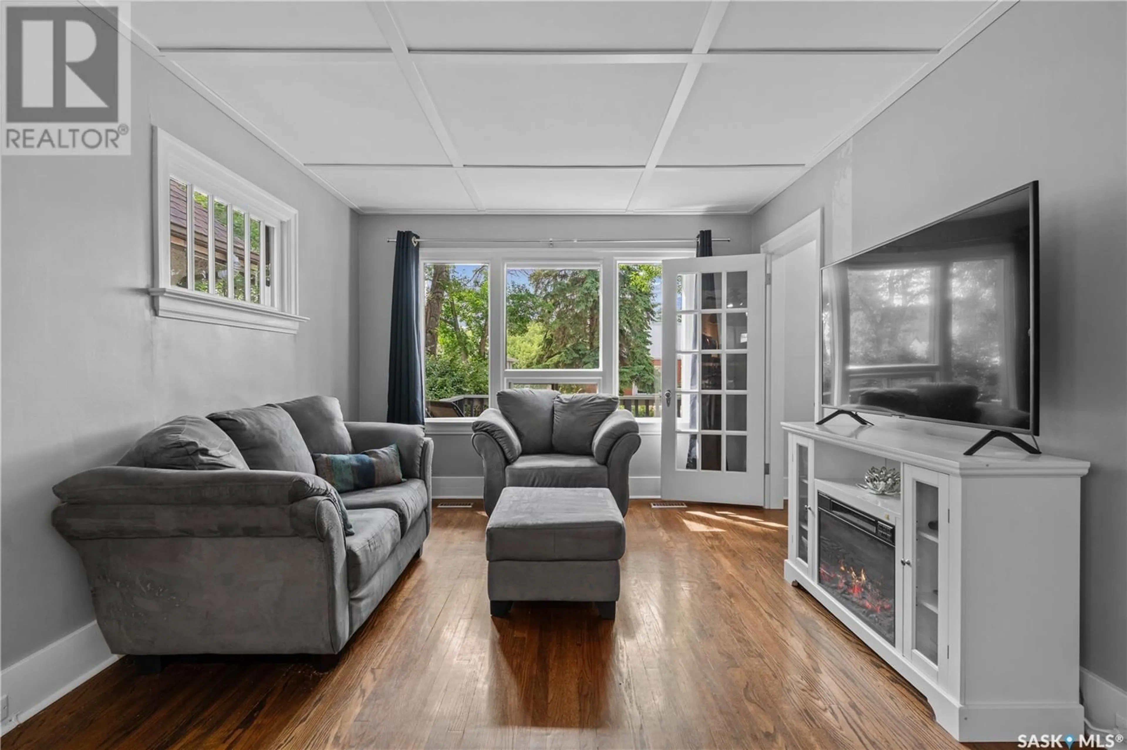 Living room with furniture, unknown for 2121 KING STREET, Regina Saskatchewan S4T4G9