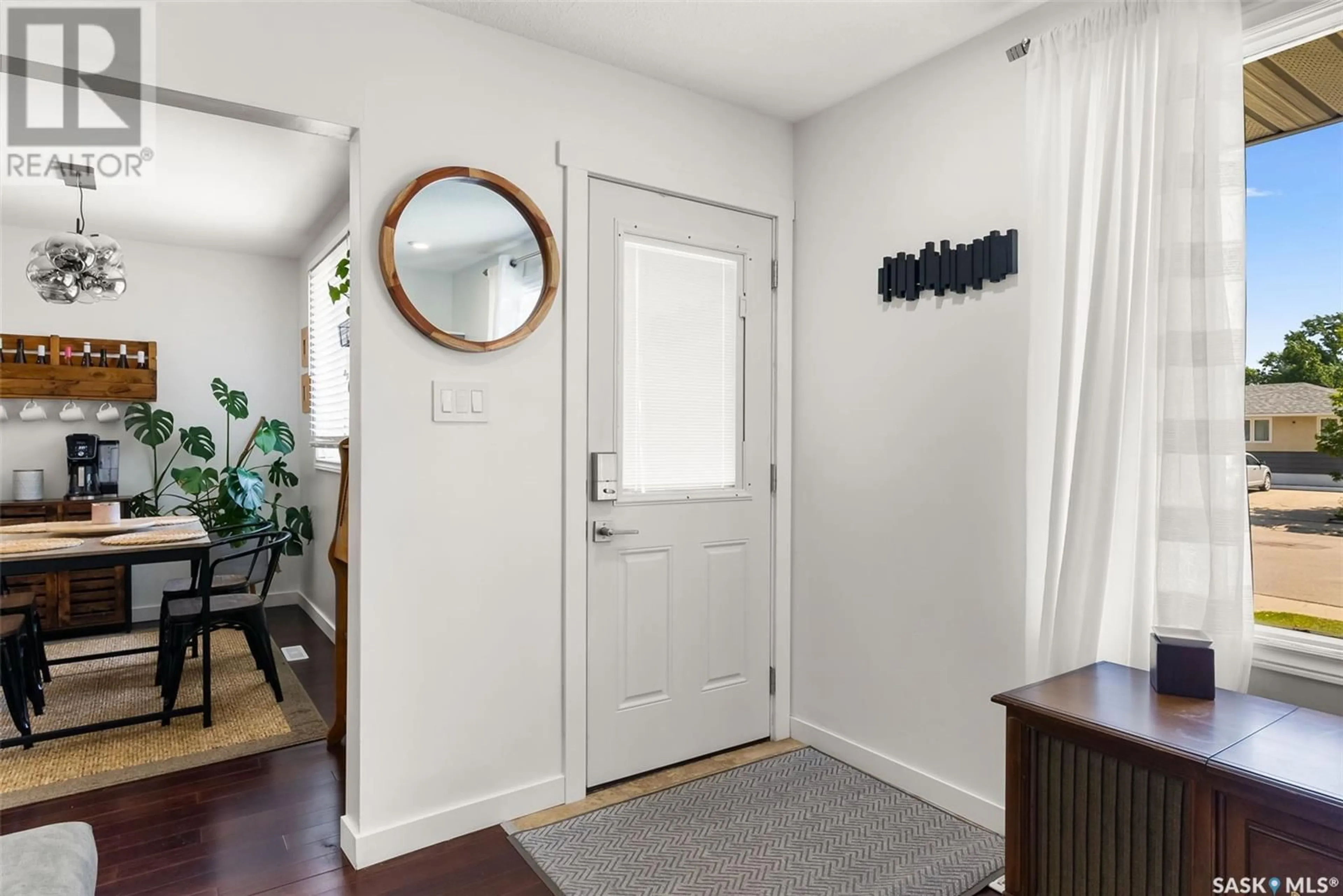 Indoor entryway for 106 WELLS STREET, Regina Saskatchewan S4R5M7