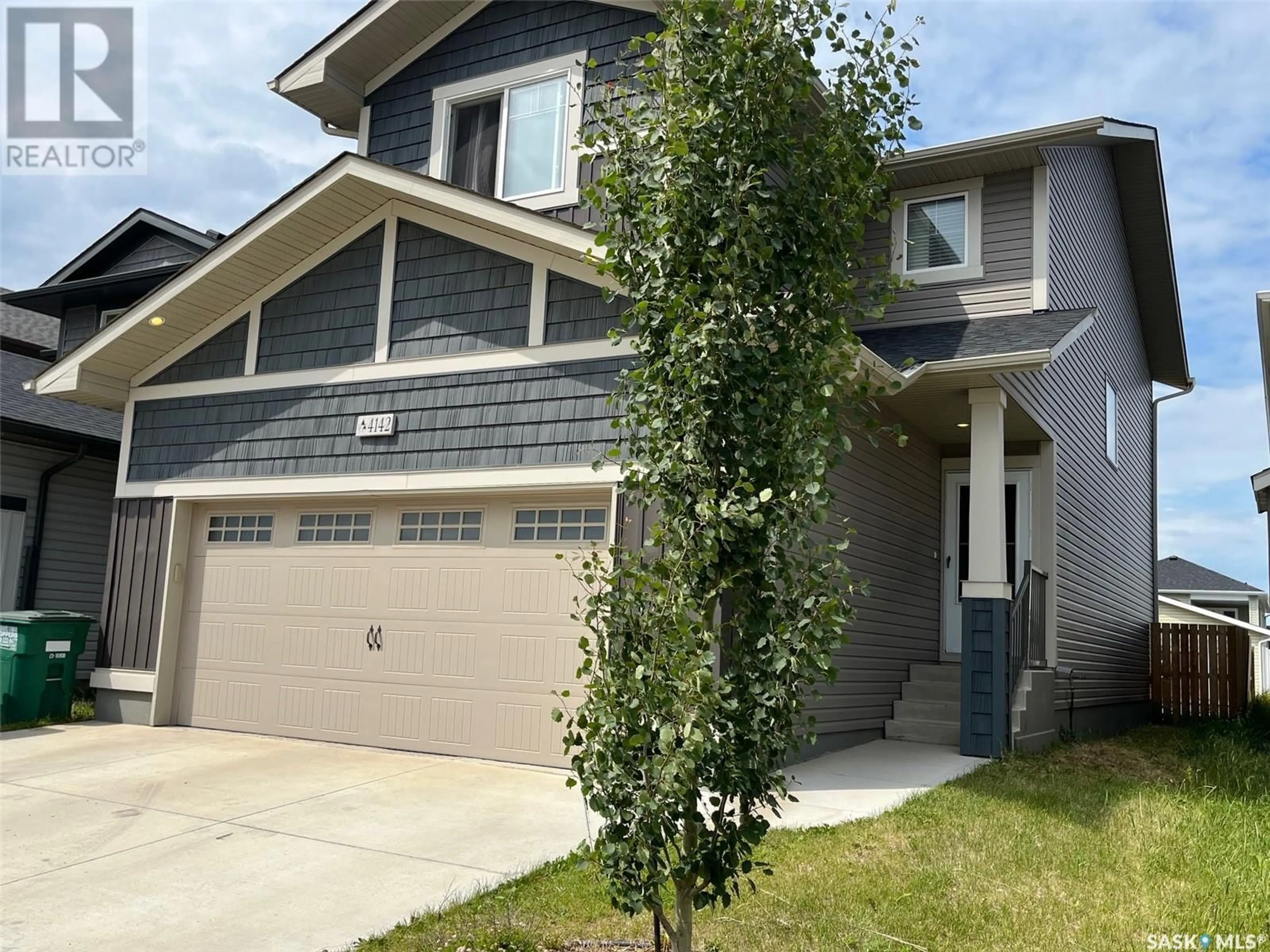 Home with vinyl exterior material, street for 4142 DIEFENBAKER DRIVE, Saskatoon Saskatchewan S7L6W8