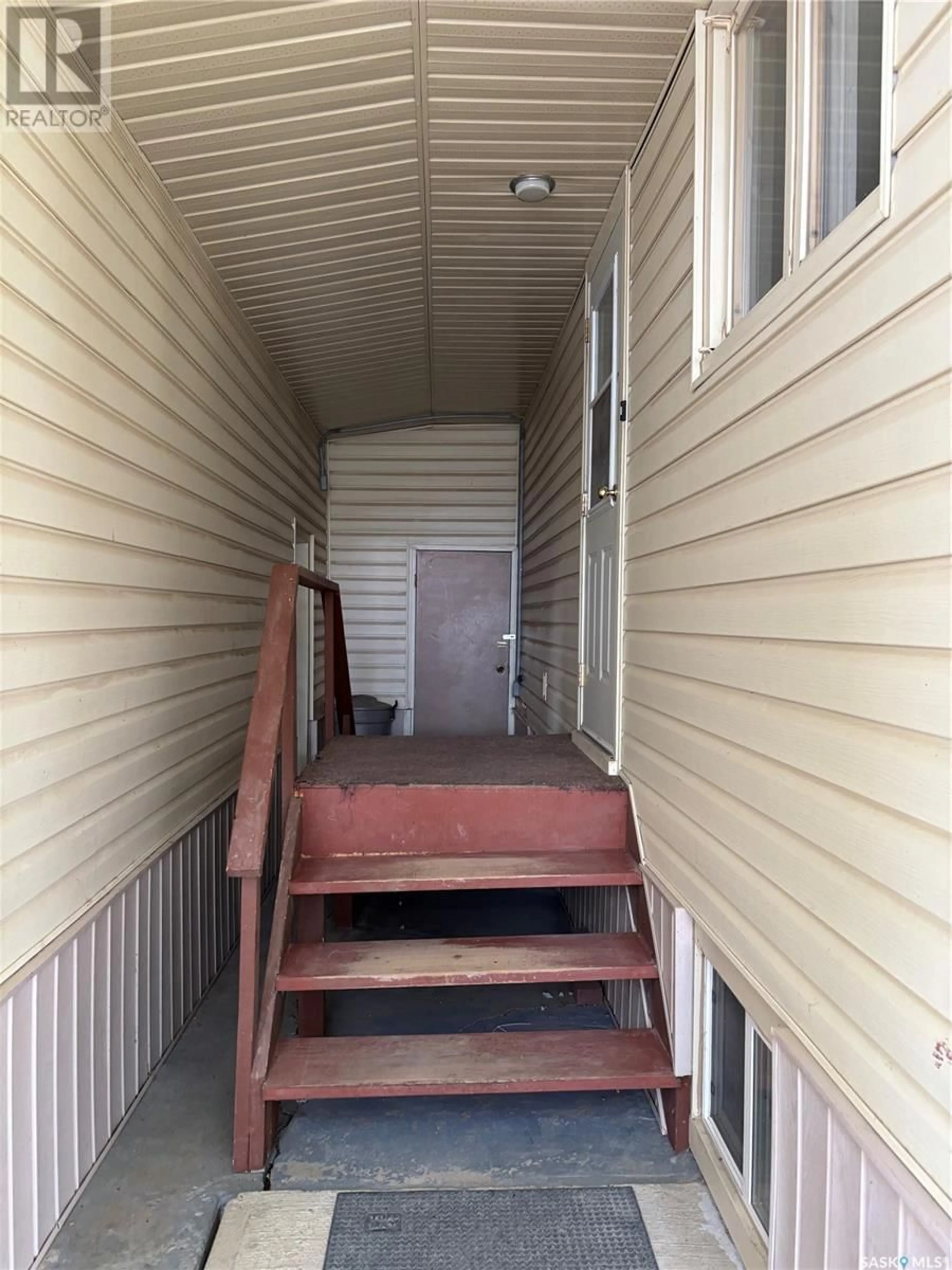 Unknown for 104 CLAUSTRE AVENUE, Maple Creek Saskatchewan S0N1N0