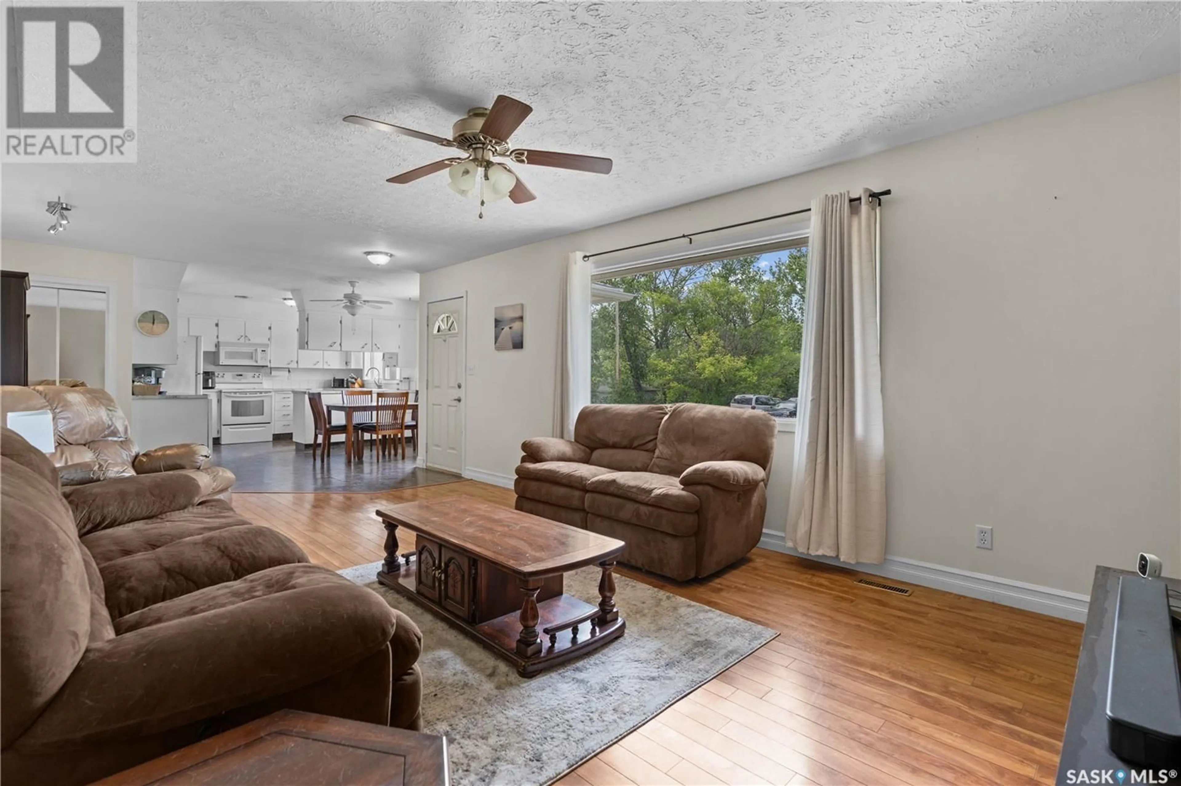 Living room with furniture, unknown for 302 FIRST STREET, Dufferin Rm No. 190 Saskatchewan S0G1P0