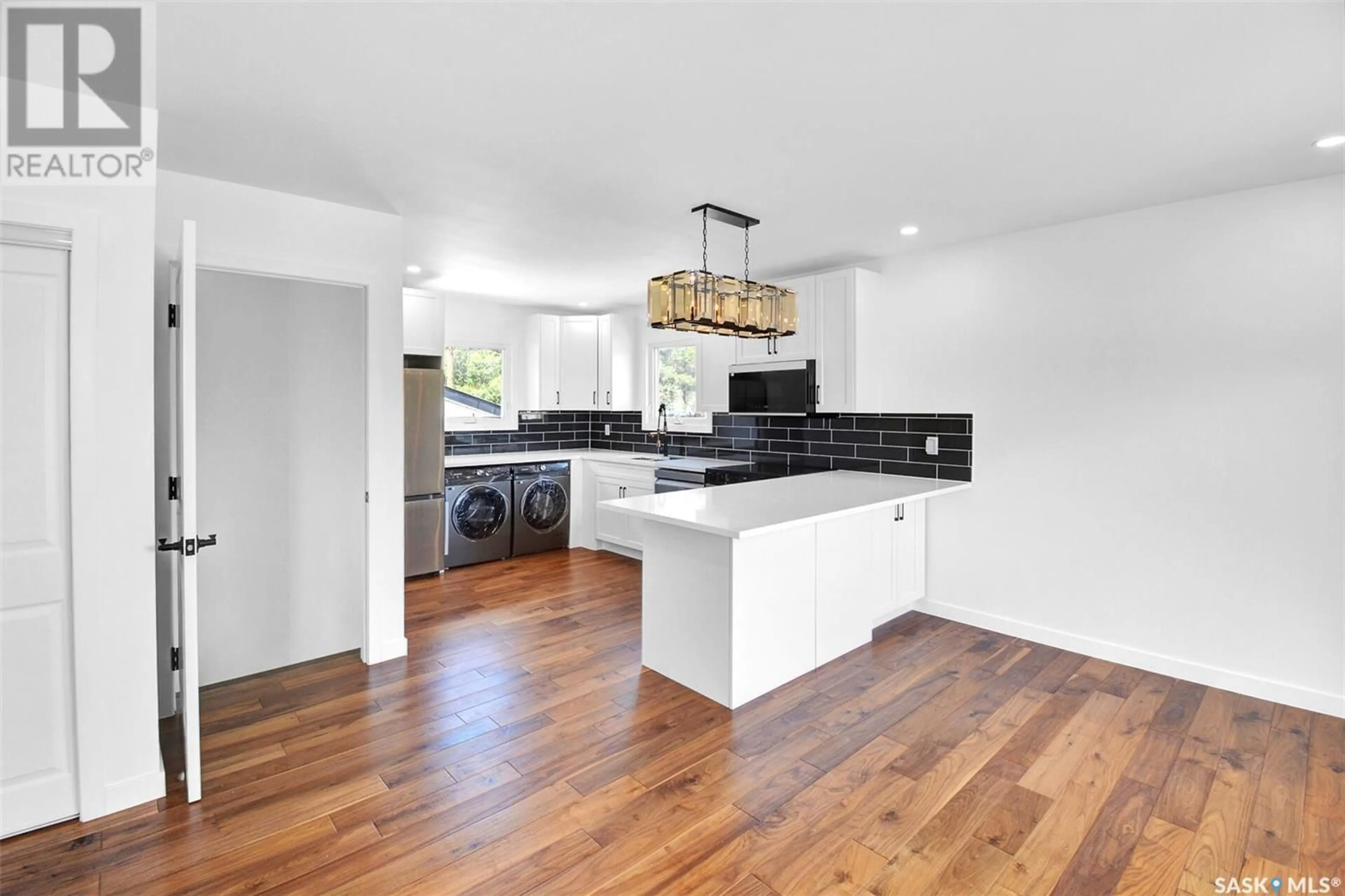 Open concept kitchen, unknown for 1618 19TH STREET, Saskatoon Saskatchewan S7M1C6