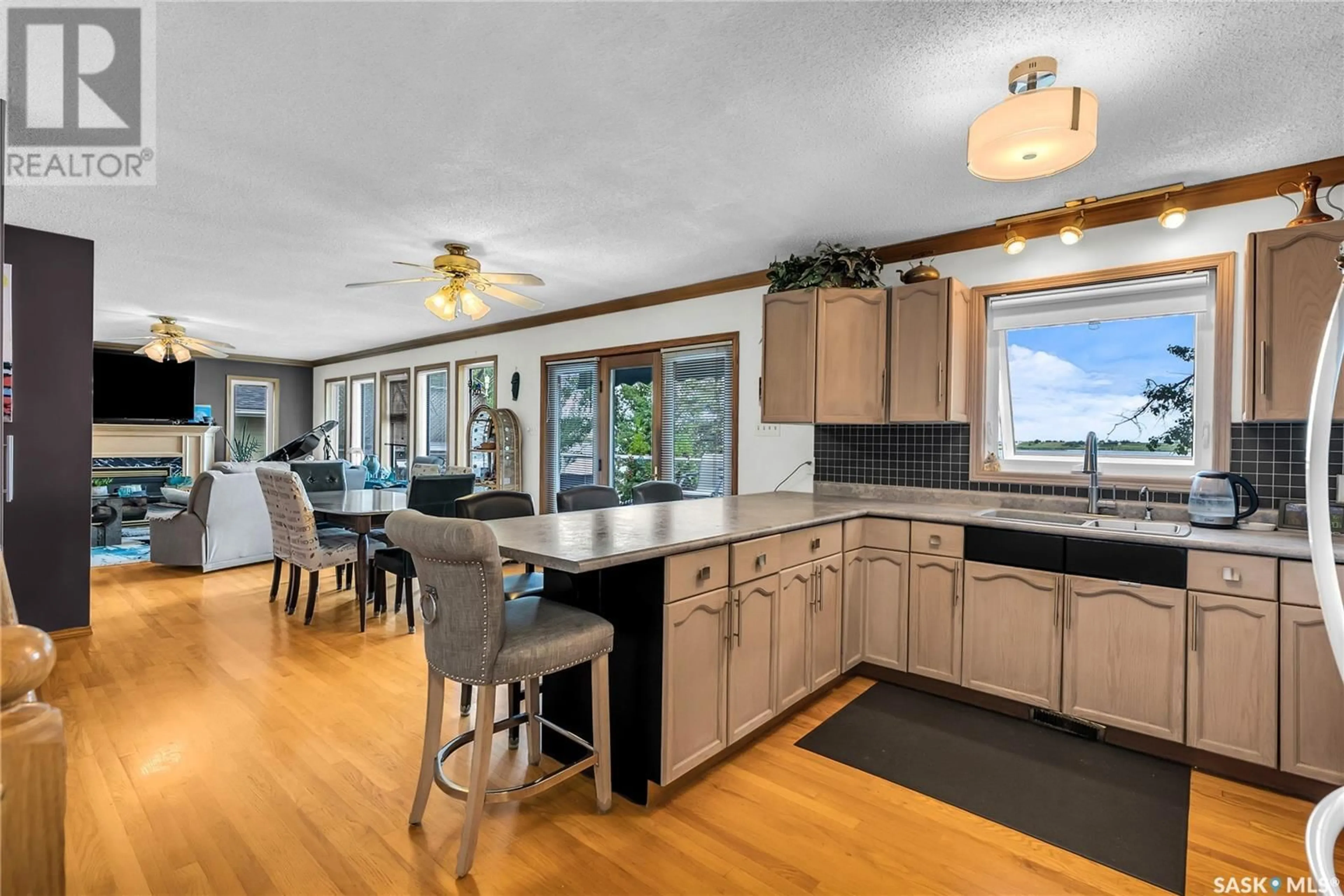 Open concept kitchen, unknown for 37 MCCRIMMON CRESCENT, Shields Saskatchewan S7C0A2