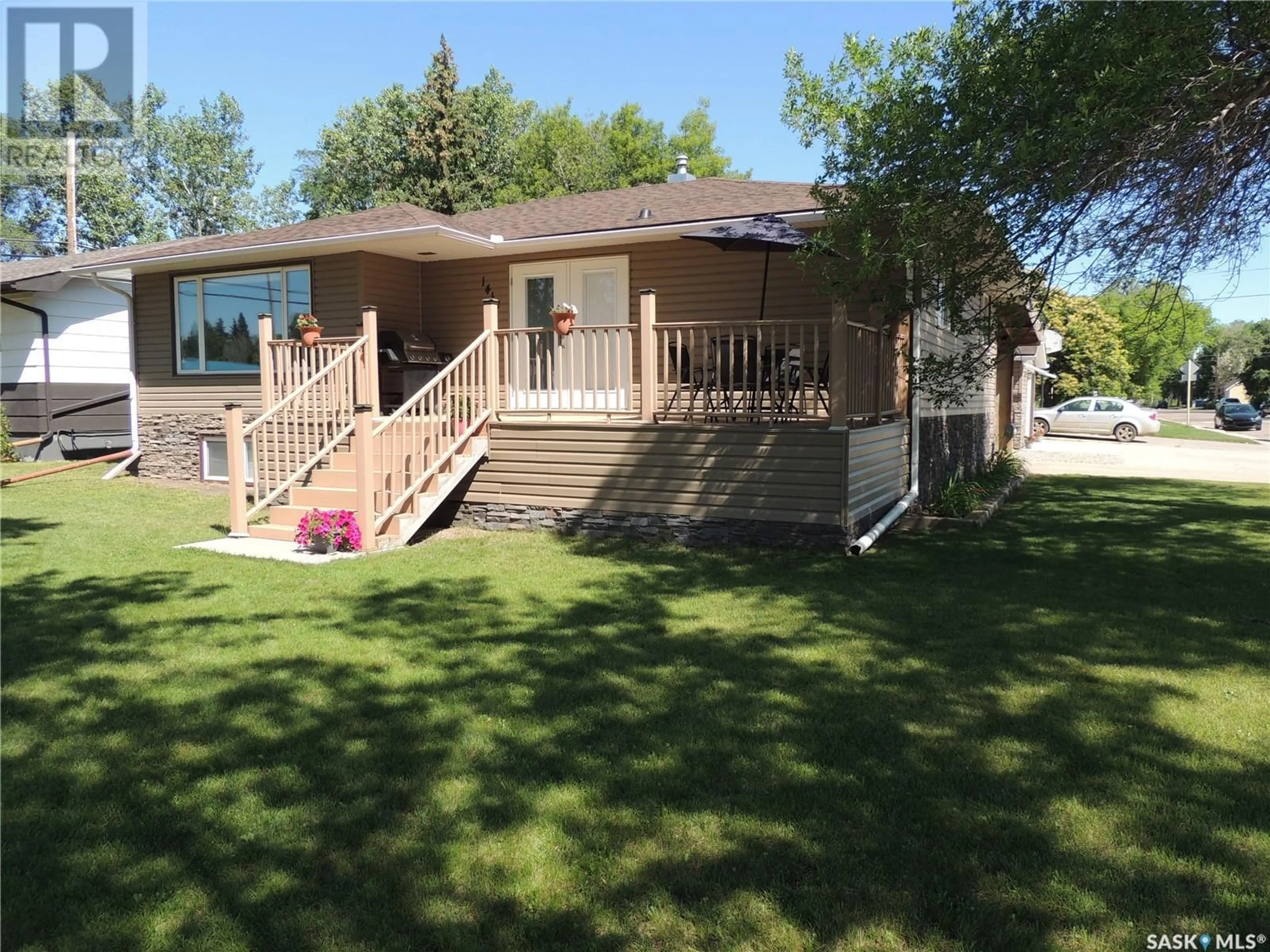 A pic from outside/outdoor area/front of a property/back of a property/a pic from drone, street for 1412 NICHOLSON ROAD, Estevan Saskatchewan S4A1T7