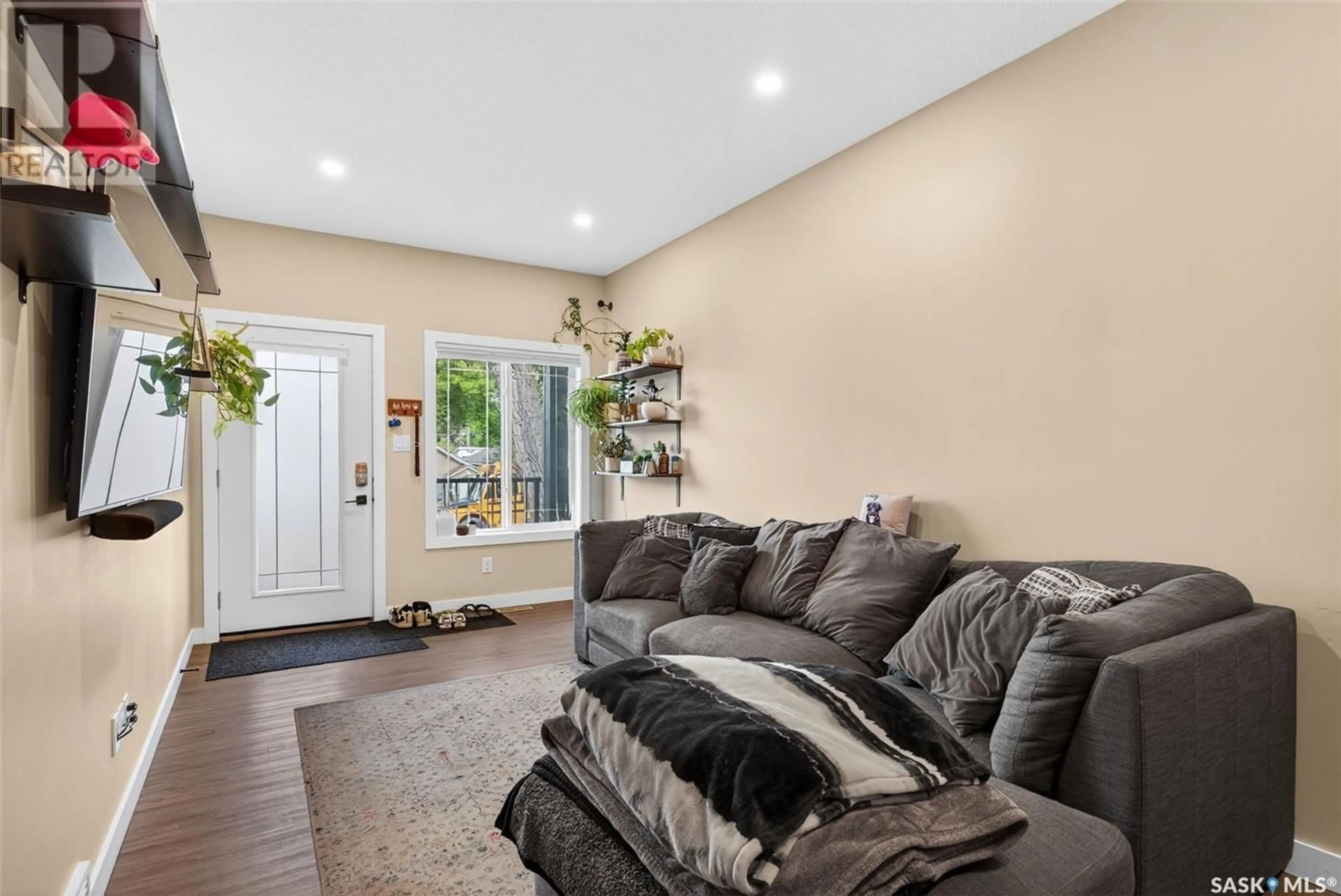 Living room with furniture, unknown for 339 OSLER STREET, Regina Saskatchewan S4R1V6