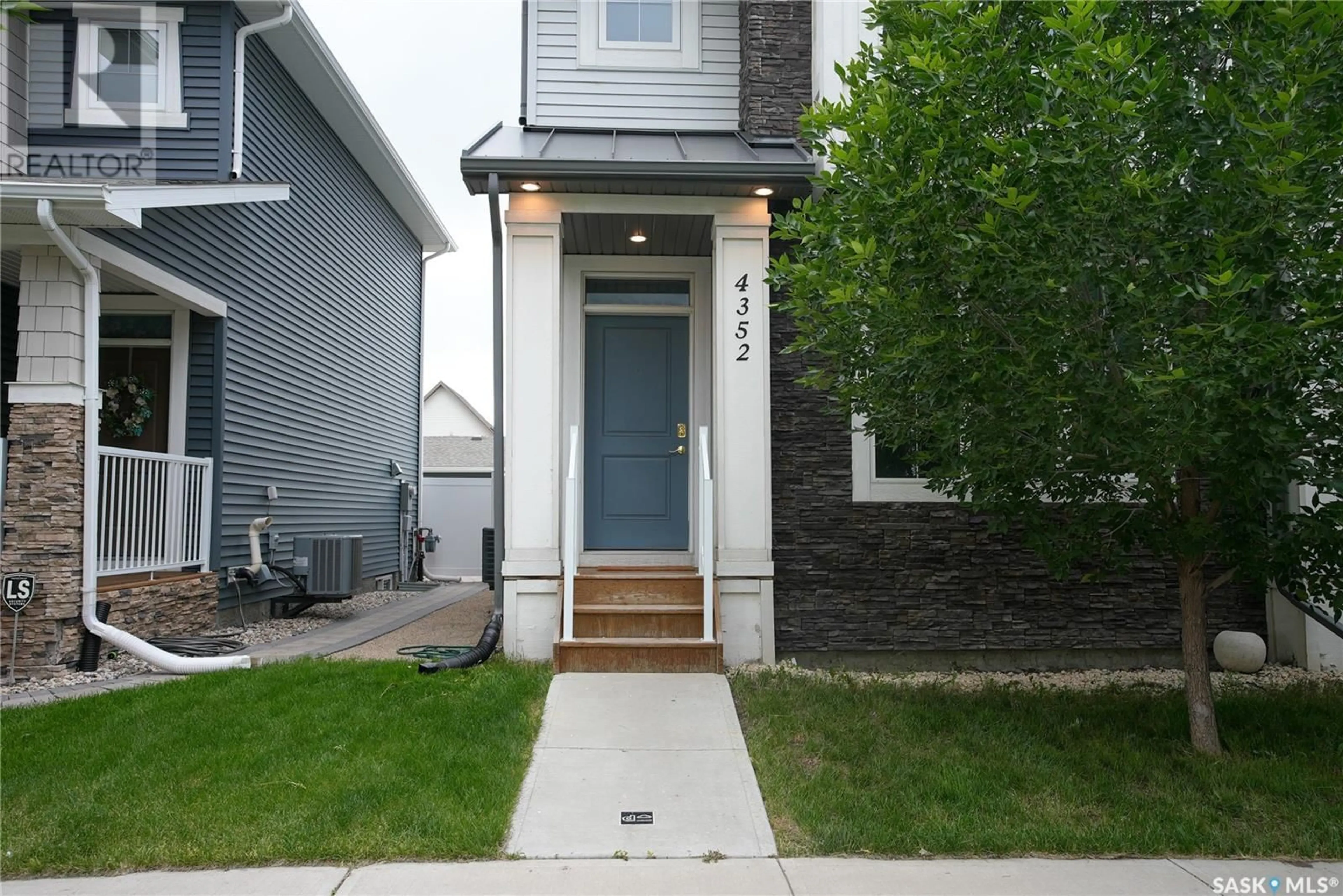 Unknown for 4352 JAMES HILL ROAD, Regina Saskatchewan S4W0R2