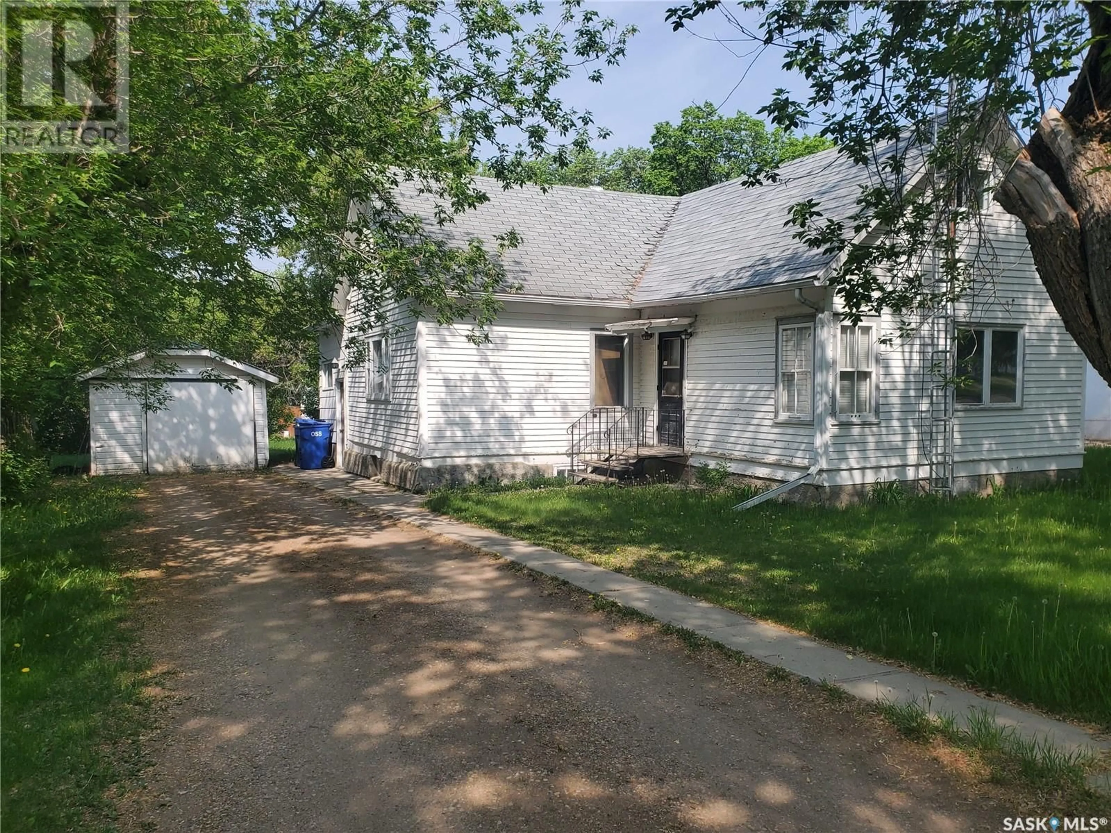 Unknown for 611 EAST AVENUE, Kamsack Saskatchewan S0A1S0