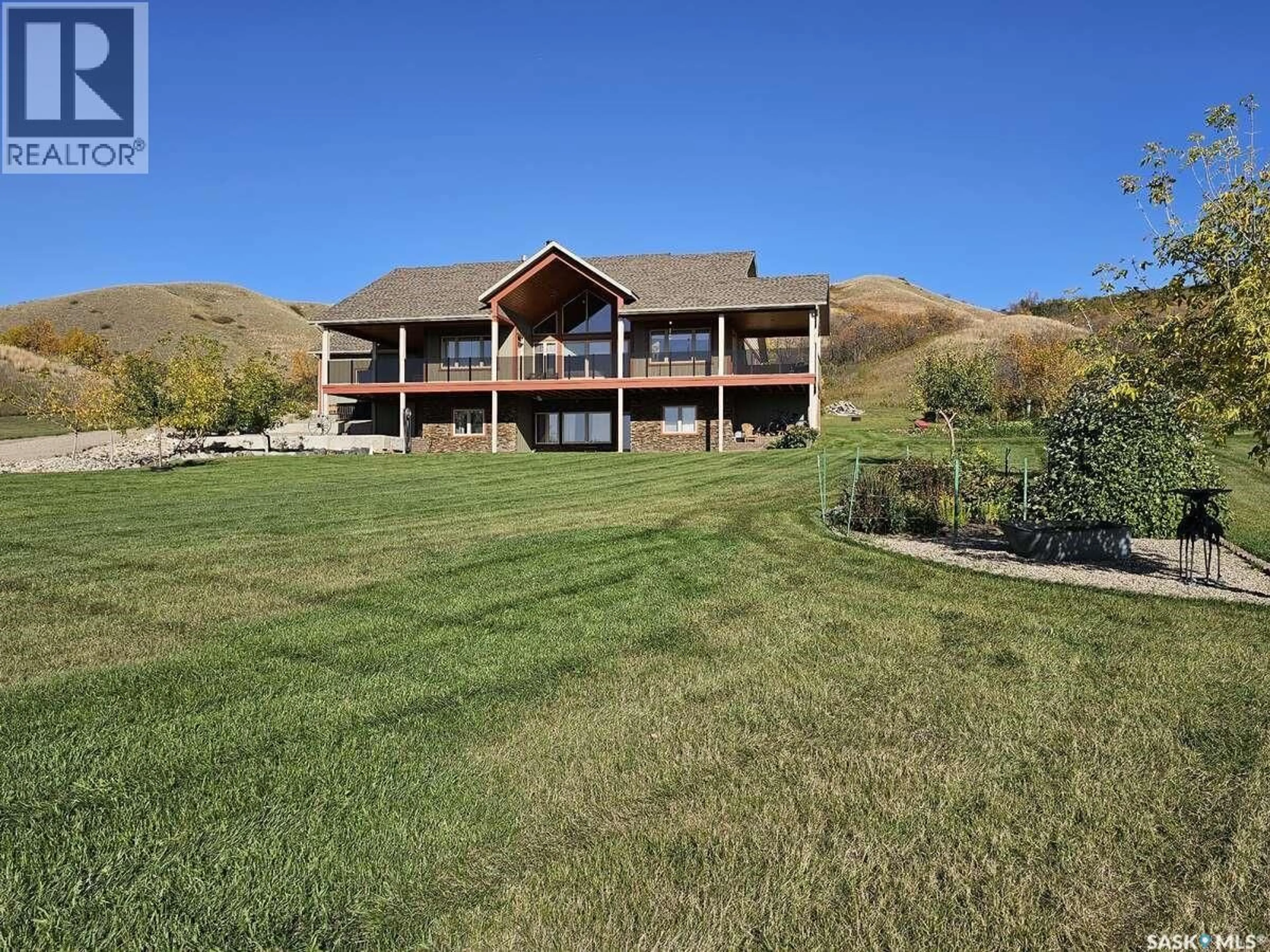 A pic from outside/outdoor area/front of a property/back of a property/a pic from drone, water/lake/river/ocean view for 765 FORT SAN ROAD, Fort Qu'Appelle Saskatchewan S0G1S0