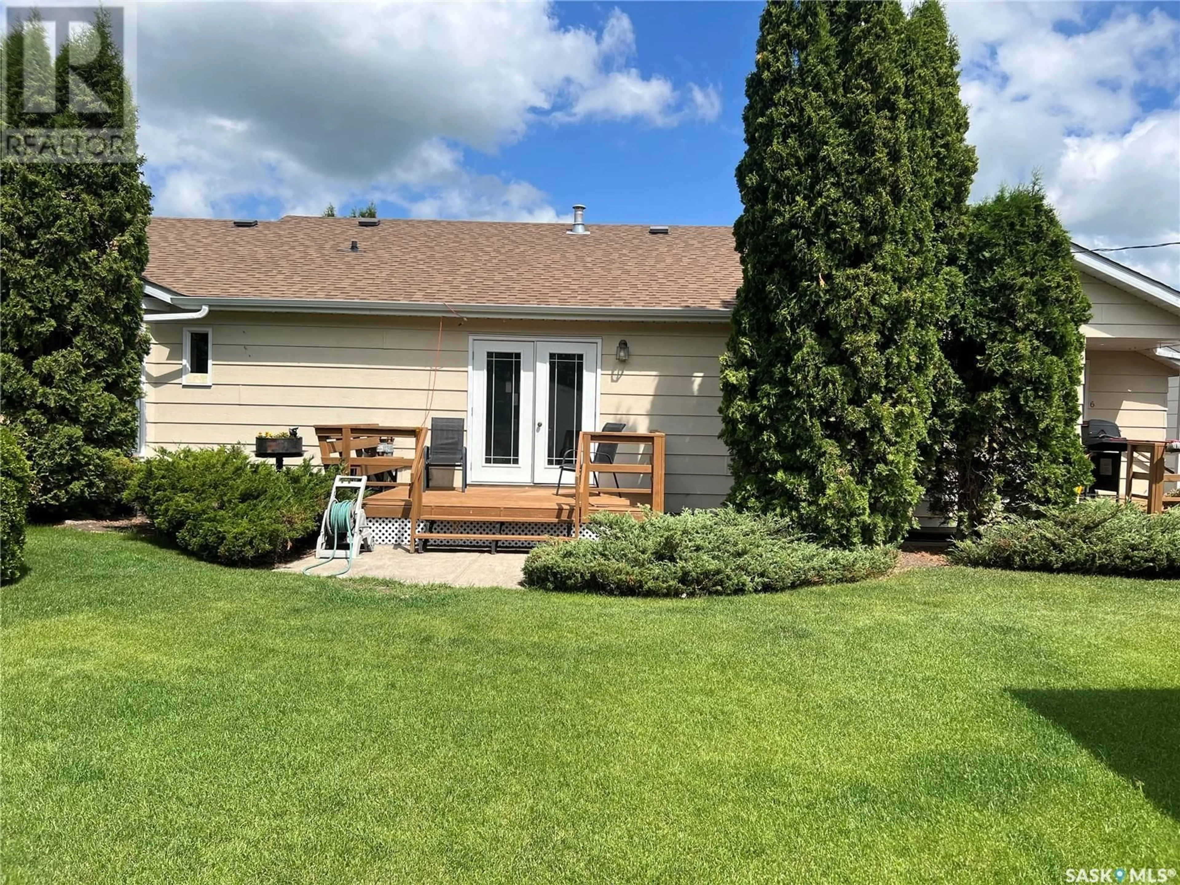 Patio, water/lake/river/ocean view for 6 BIRCH STREET, Porcupine Plain Saskatchewan S0E1H0