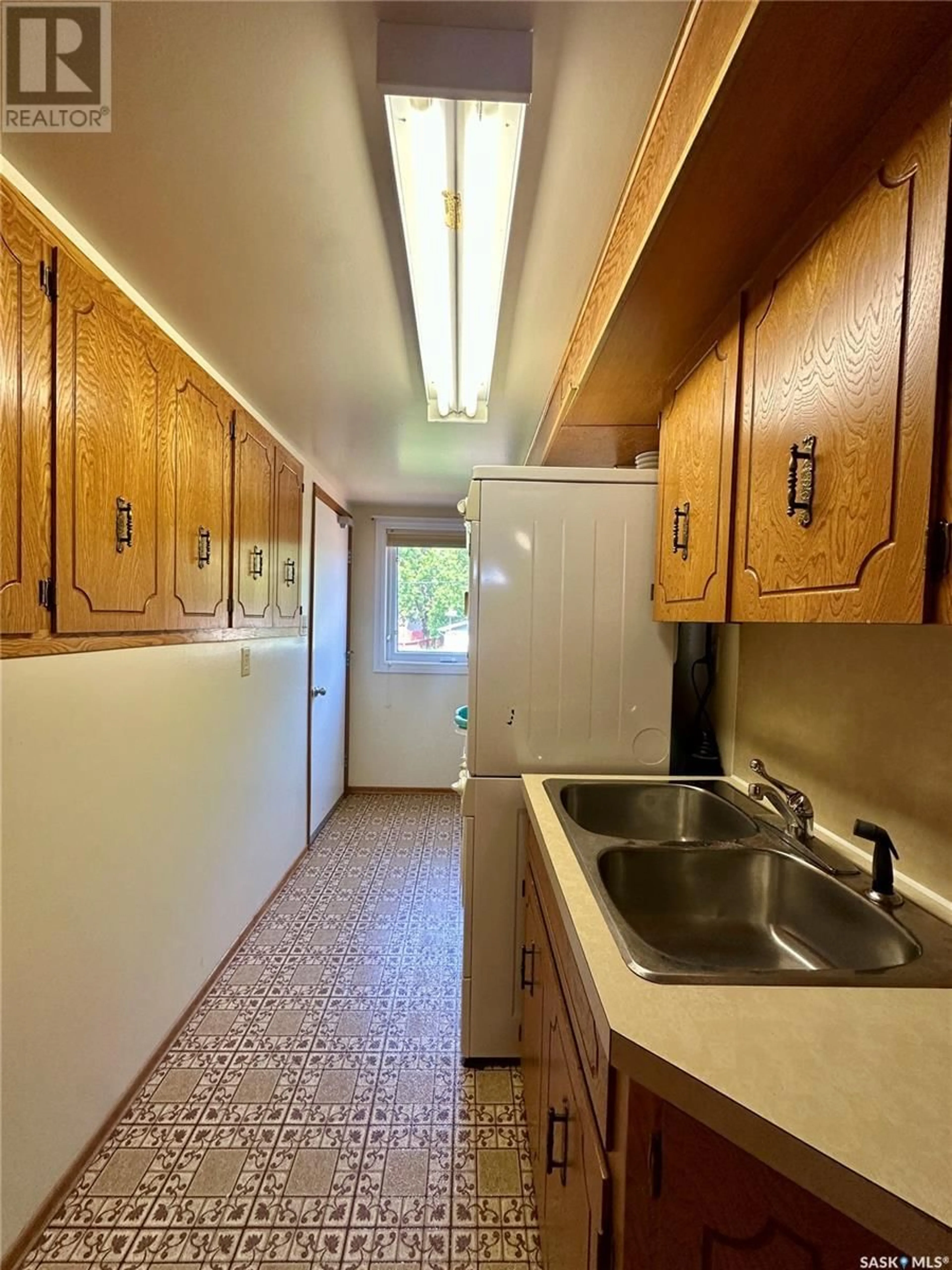 Standard kitchen, unknown for 123 JOHNSON CRESCENT, Canora Saskatchewan S0A0L0
