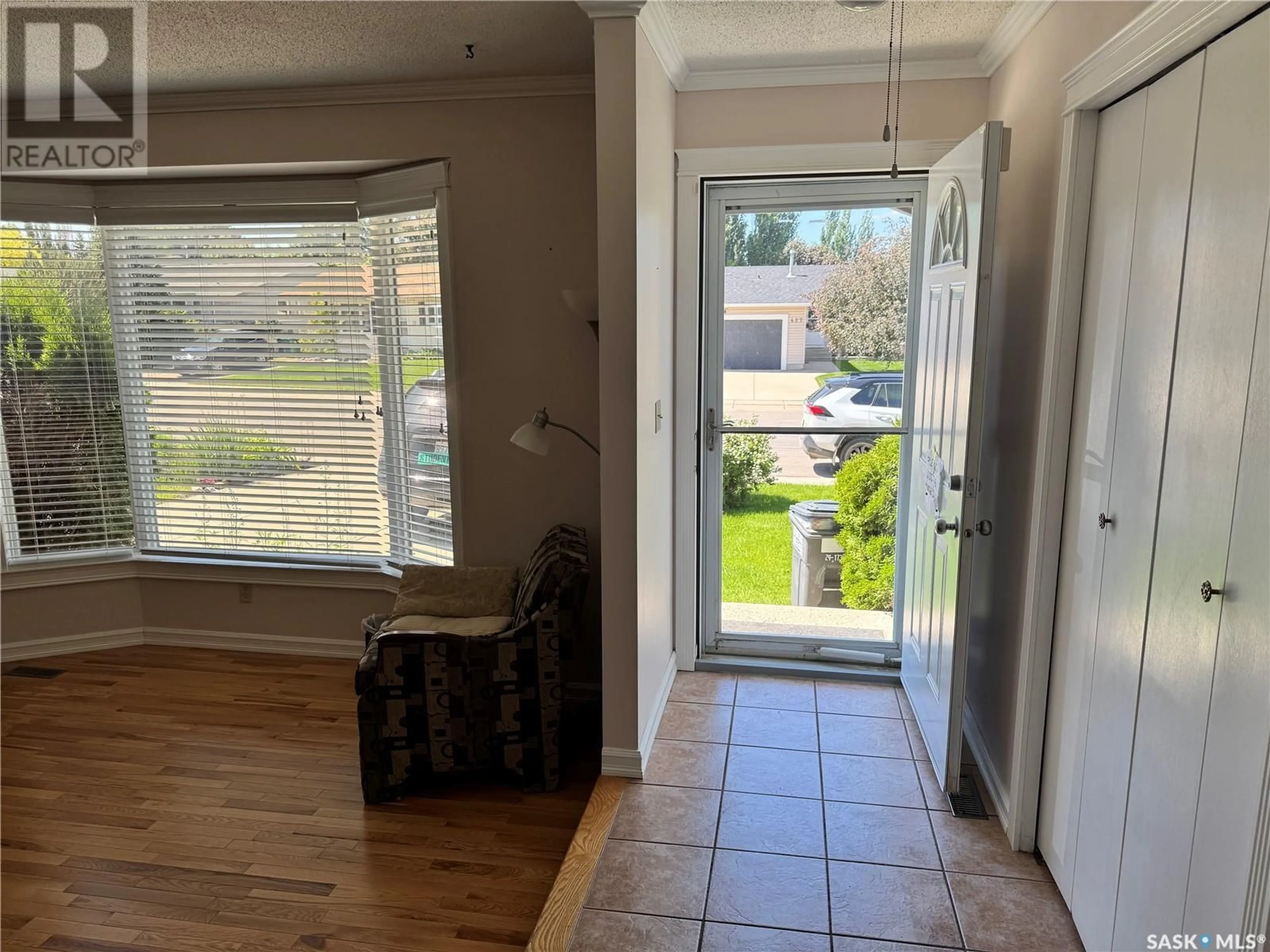 Indoor entryway for 430 KONIHOWSKI ROAD, Saskatoon Saskatchewan S7S1C5