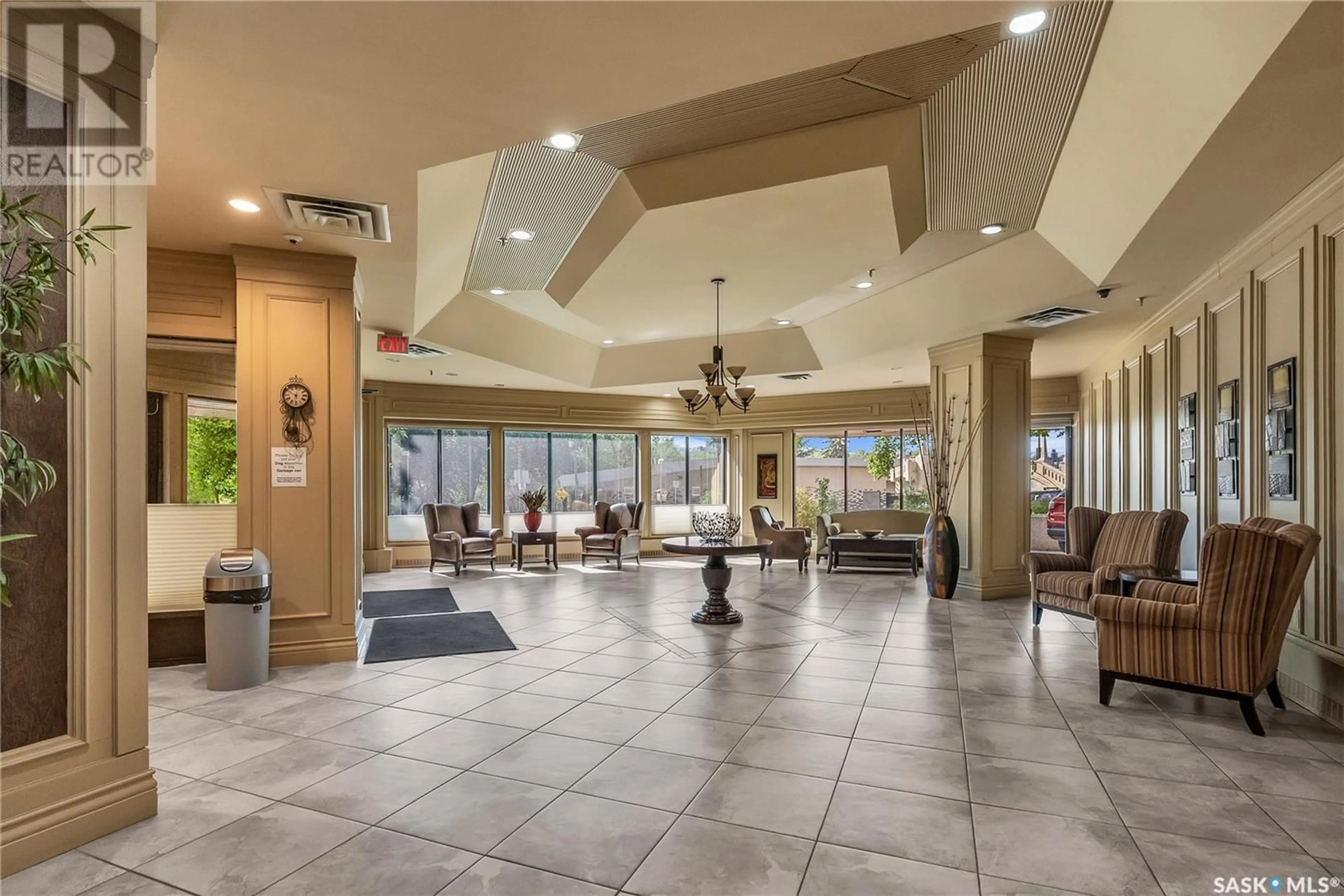Lobby for 424 - 840 SPADINA CRESCENT, Saskatoon Saskatchewan S7K6X7