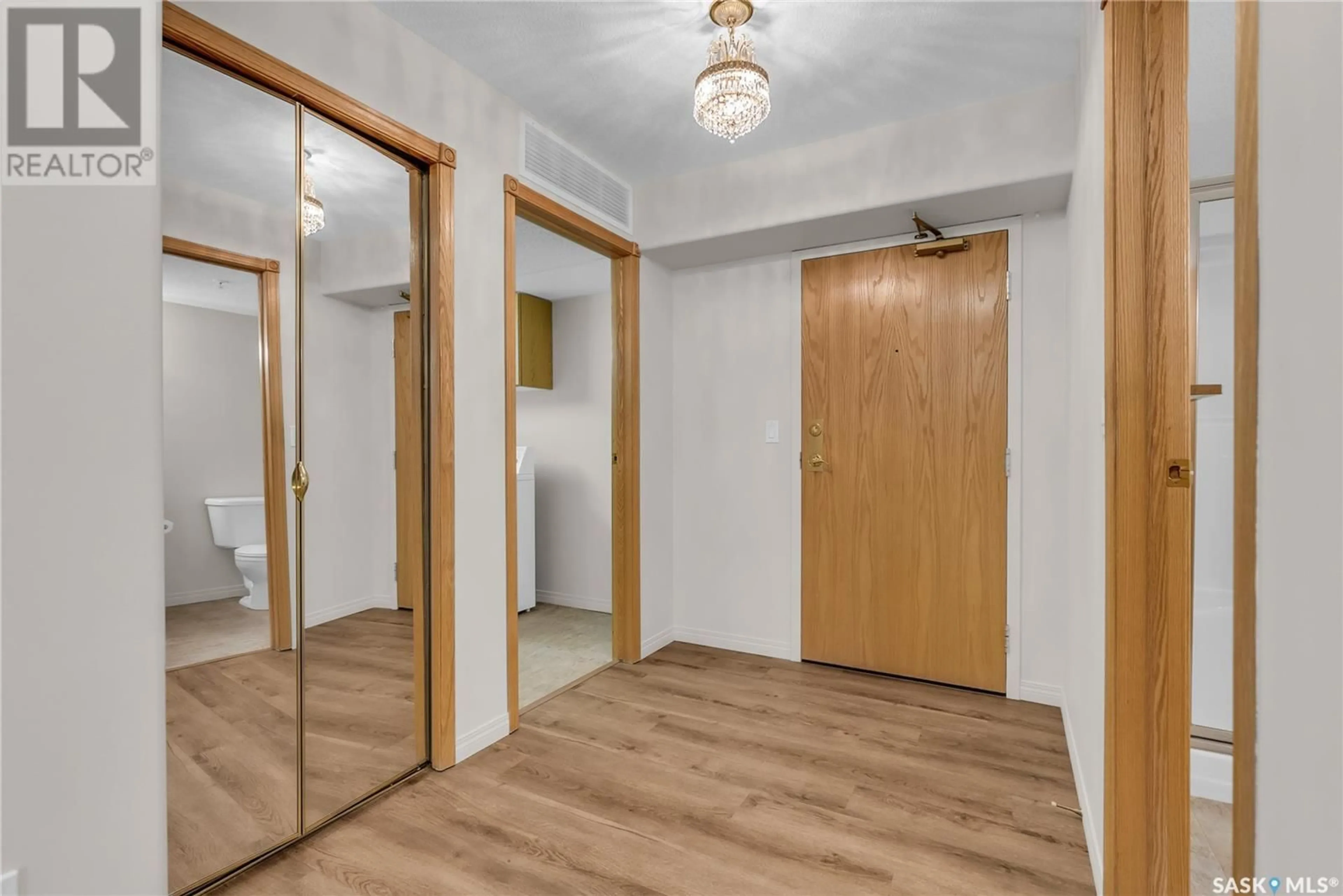 Unknown for 216 325 KEEVIL CRESCENT, Saskatoon Saskatchewan S7N4R8