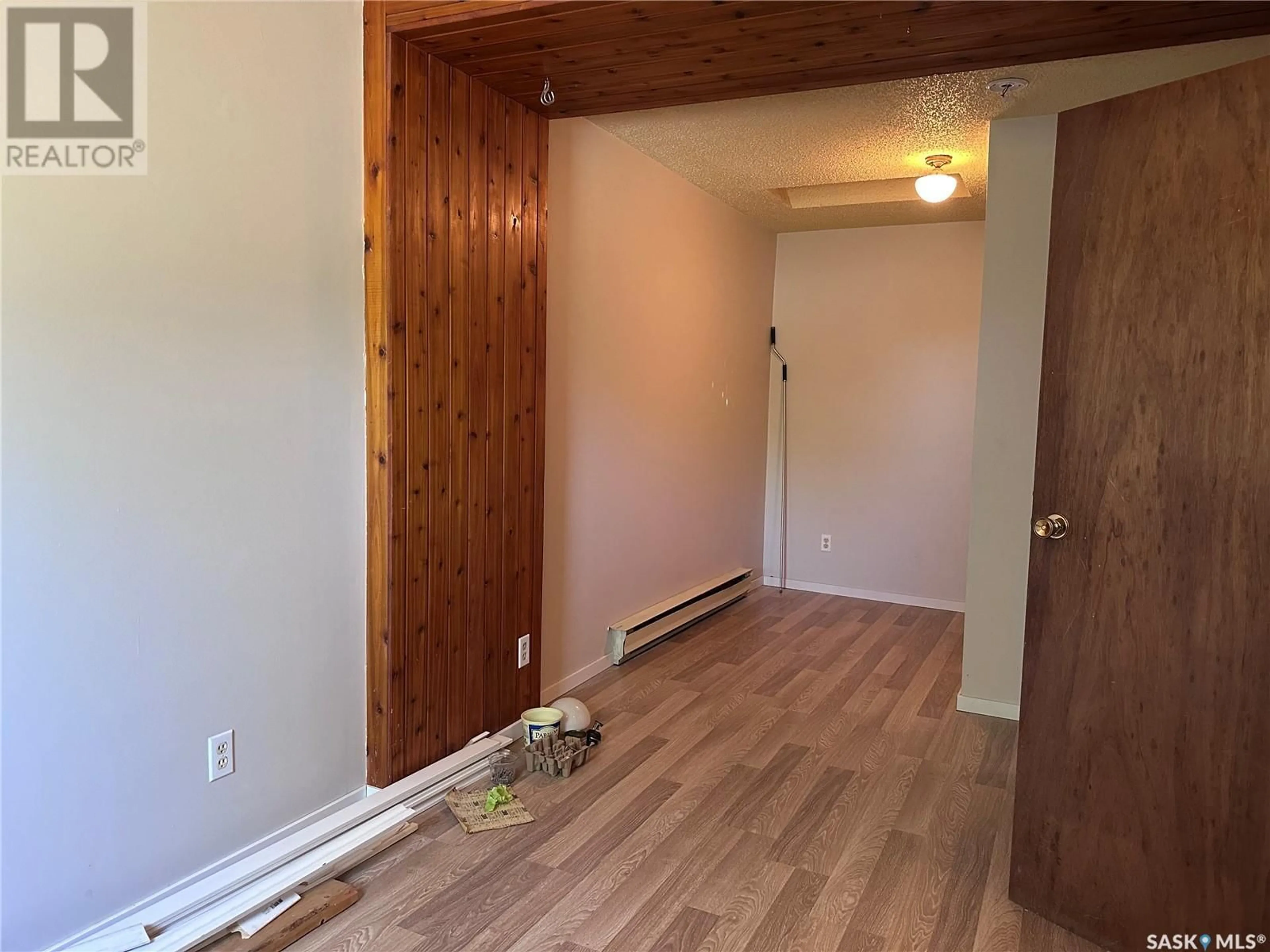 A pic of a room for 859 CARTIER AVENUE, Moose Jaw Saskatchewan S6H1L9
