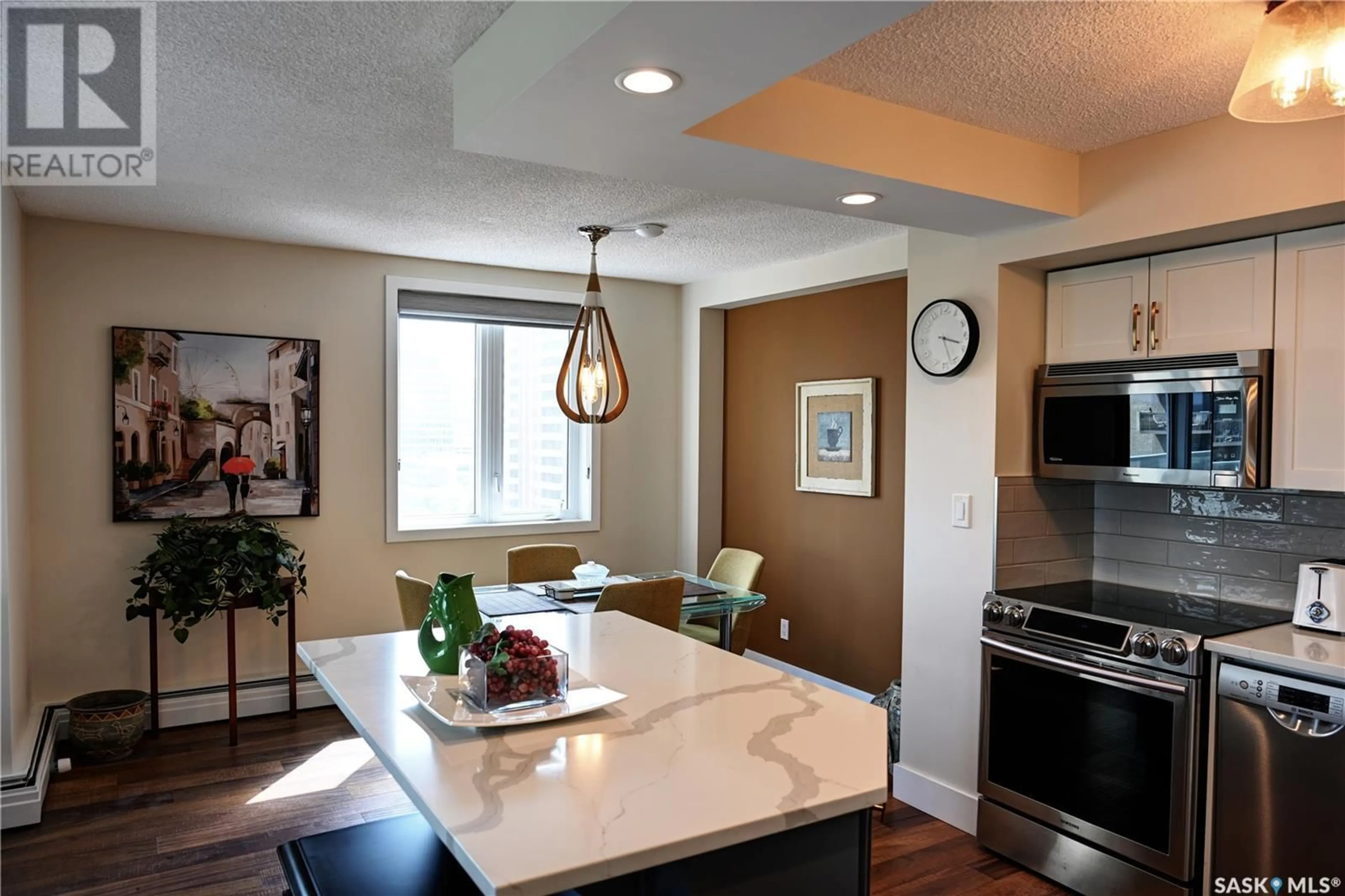 Open concept kitchen, unknown for 320 - 1106 5TH AVENUE, Saskatoon Saskatchewan S7K2P5