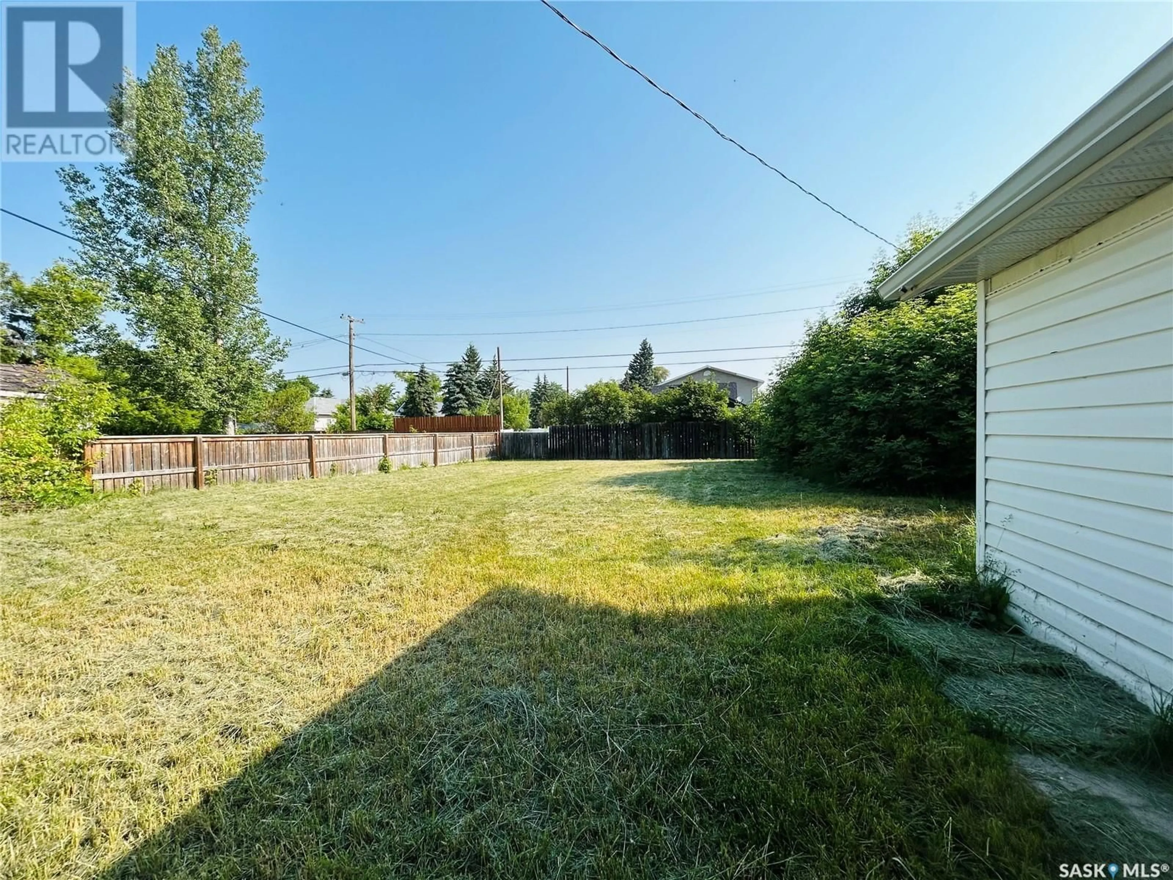 Patio, street for 512 NORTH RAILWAY STREET, Wapella Saskatchewan S0G4Z0