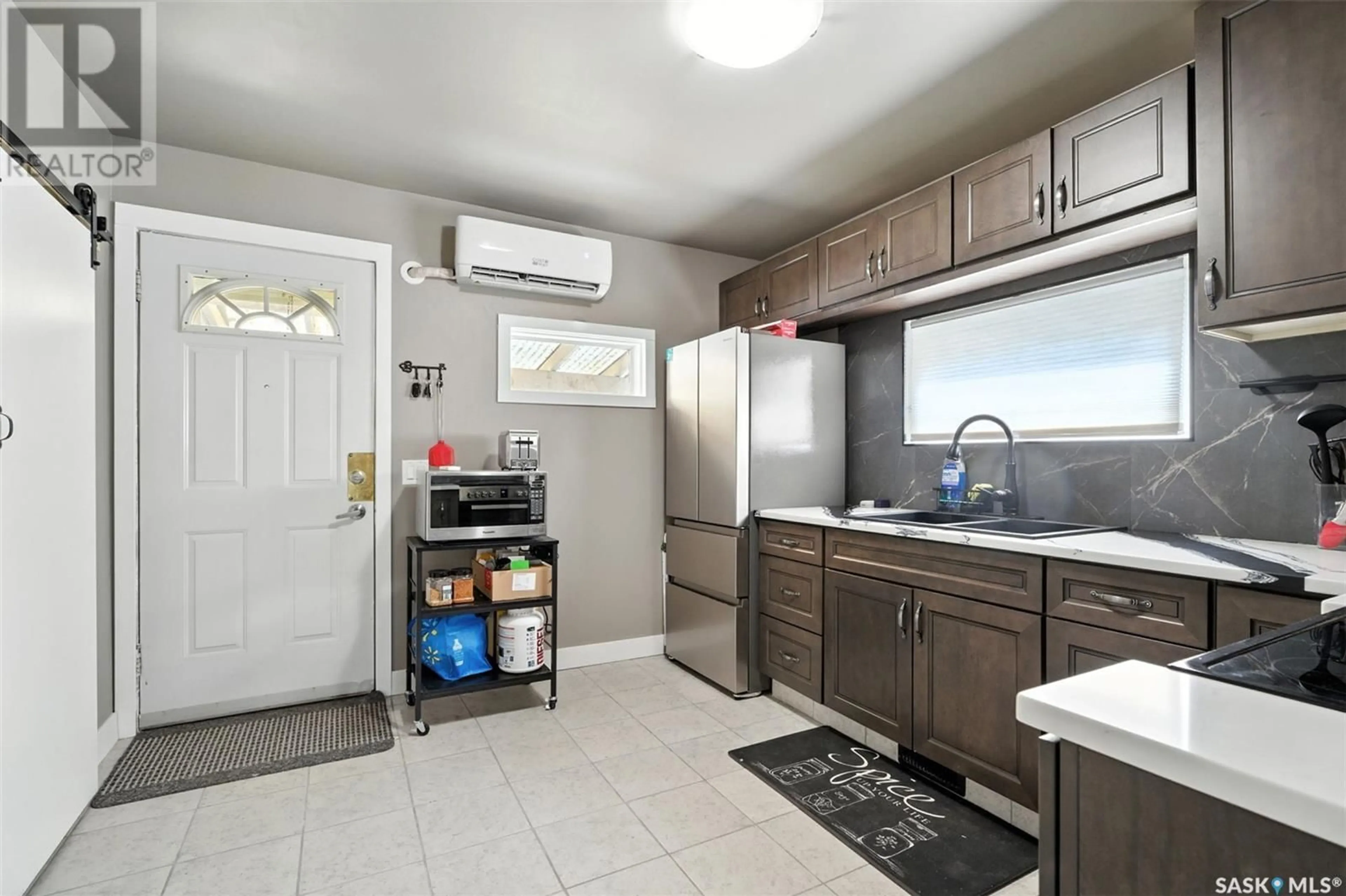 Standard kitchen, ceramic/tile floor for 212 K AVENUE, Saskatoon Saskatchewan S7M2C8