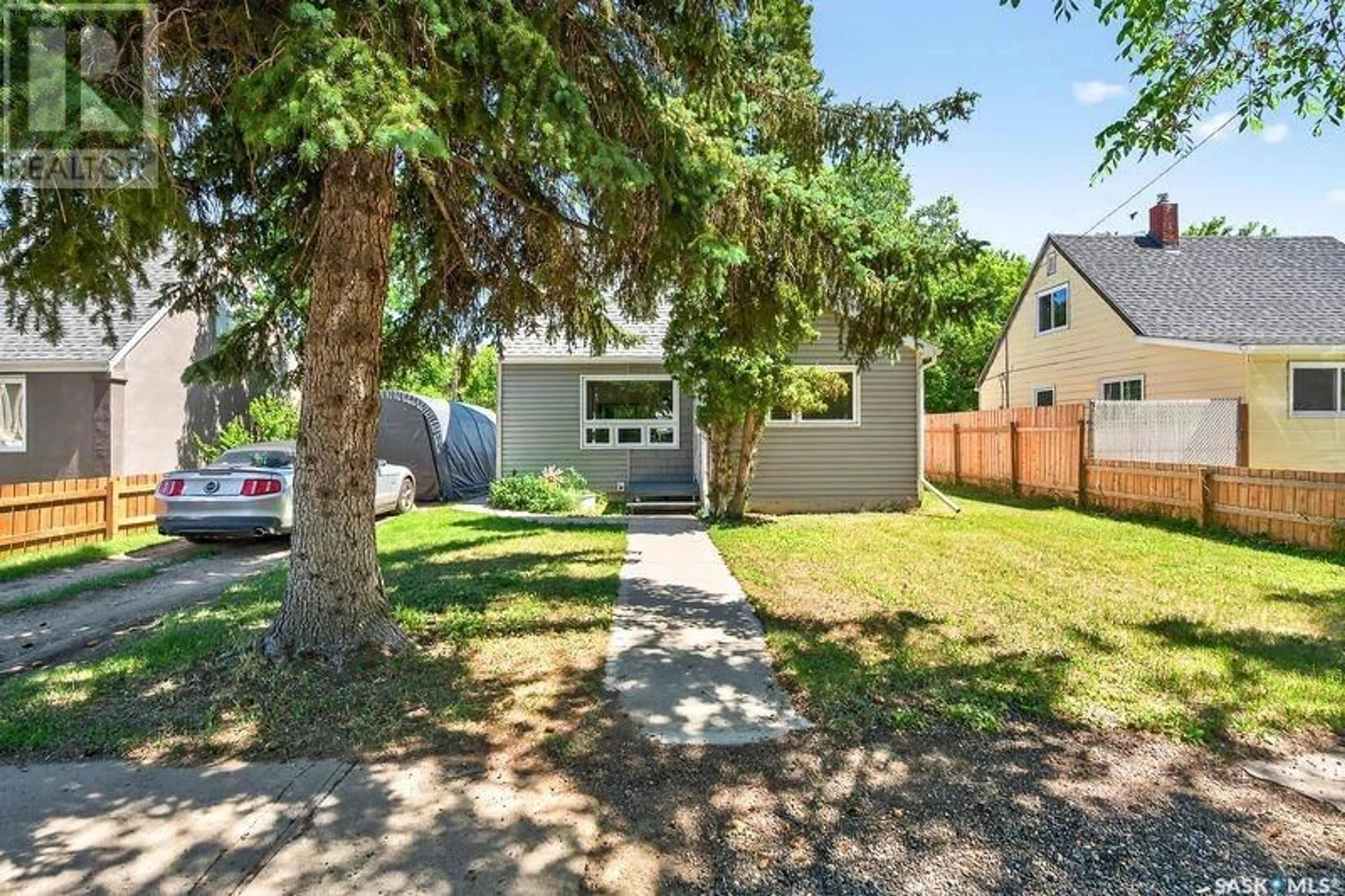 Unknown for 1263 4TH AVENUE, Moose Jaw Saskatchewan S6H1J4