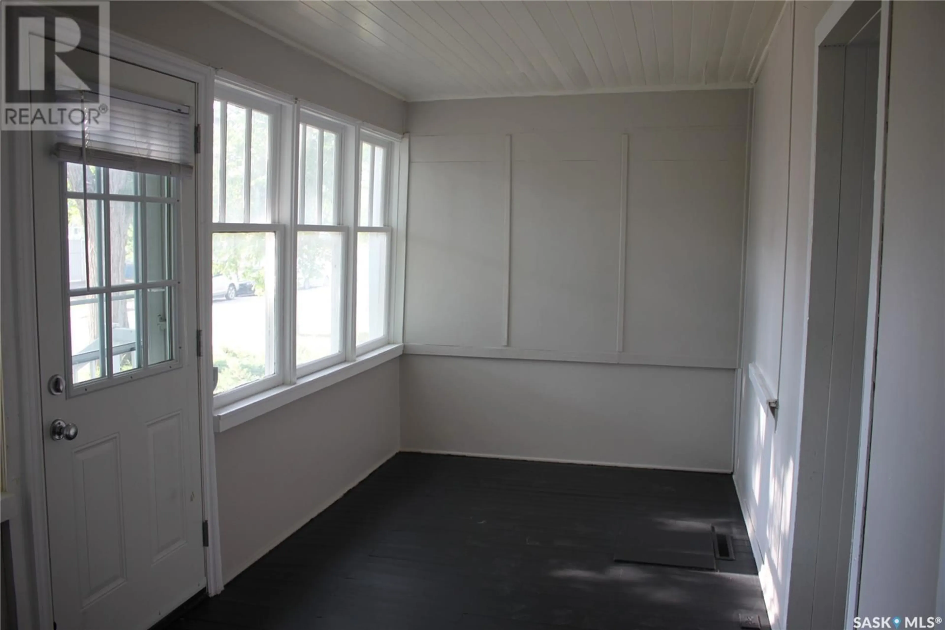 A pic of a room for 2223 TORONTO STREET, Regina Saskatchewan S4P1N5