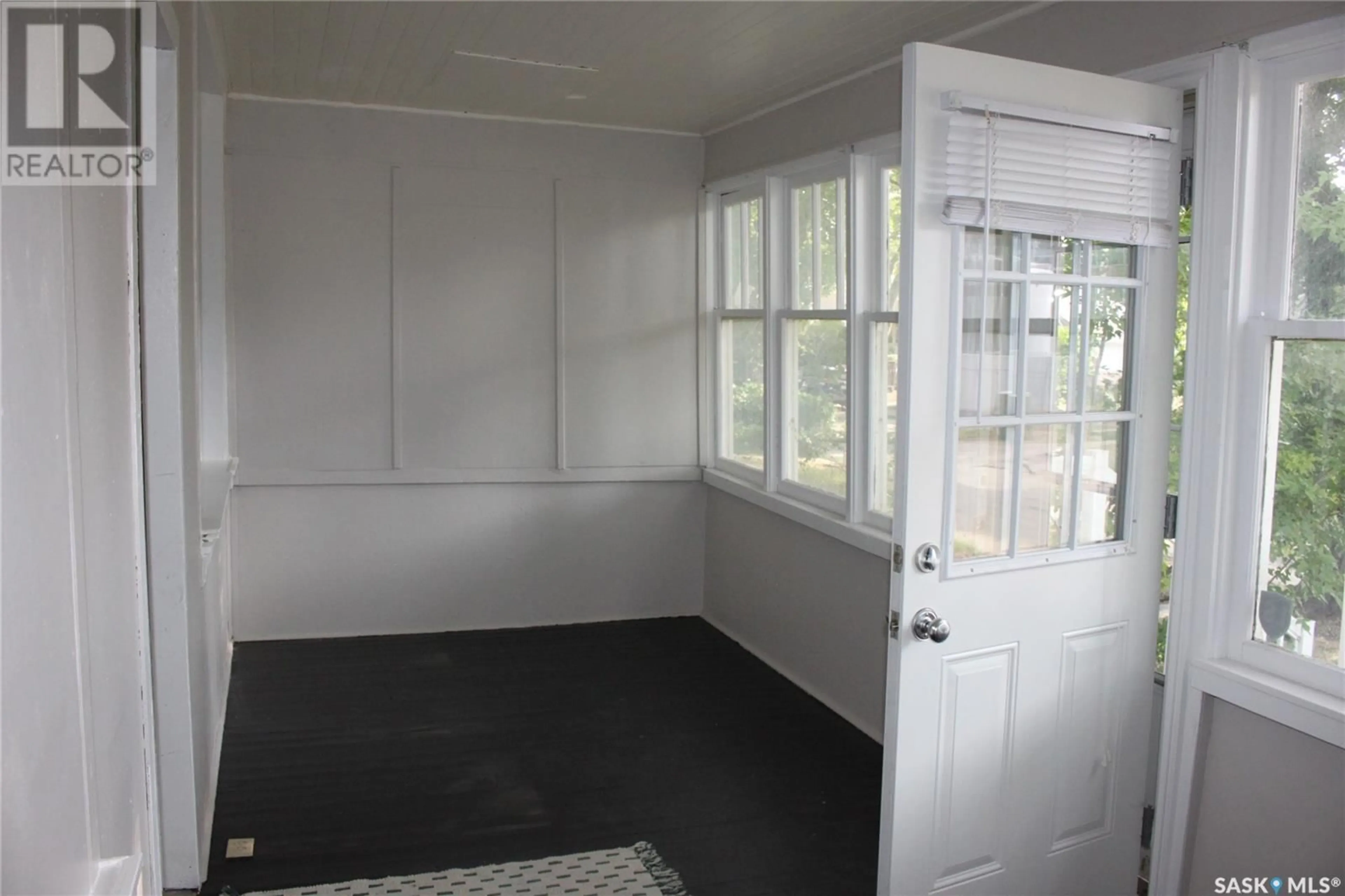 A pic of a room for 2223 TORONTO STREET, Regina Saskatchewan S4P1N5