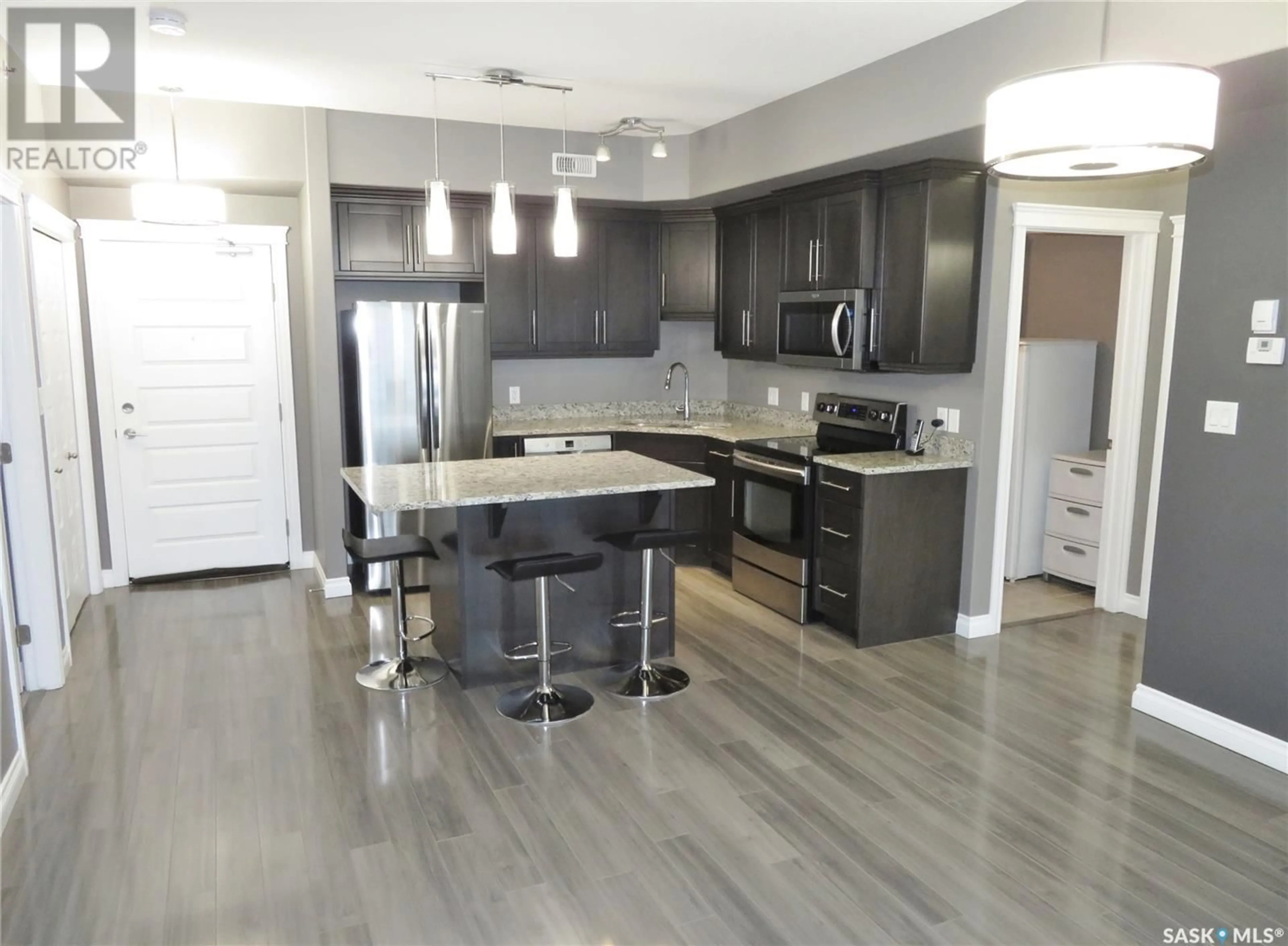 Open concept kitchen, unknown for 411 419 NELSON ROAD, Saskatoon Saskatchewan S7S1P2
