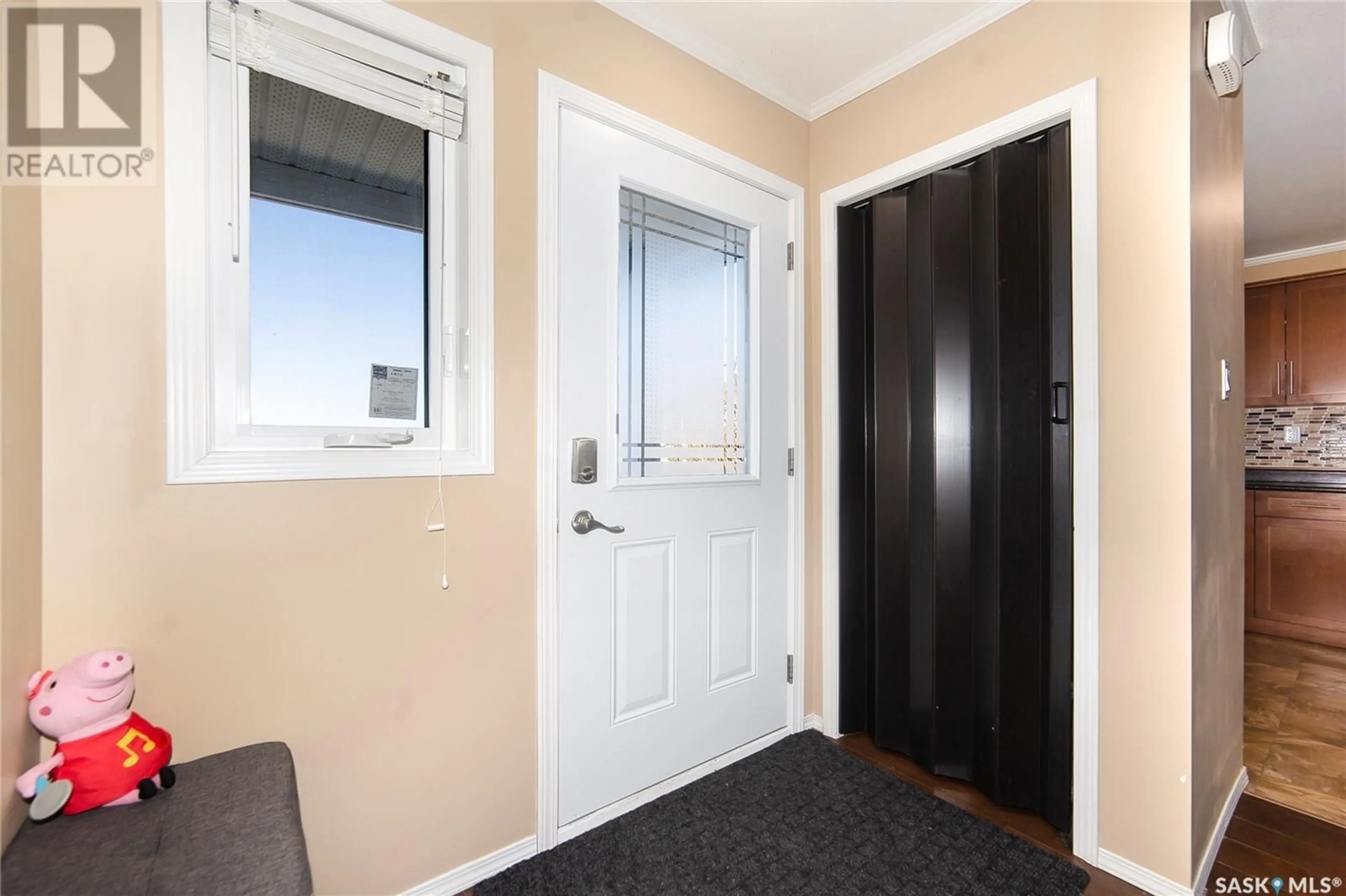Indoor entryway for 308 - 275 PRINGLE LANE, Saskatoon Saskatchewan S7T0T5