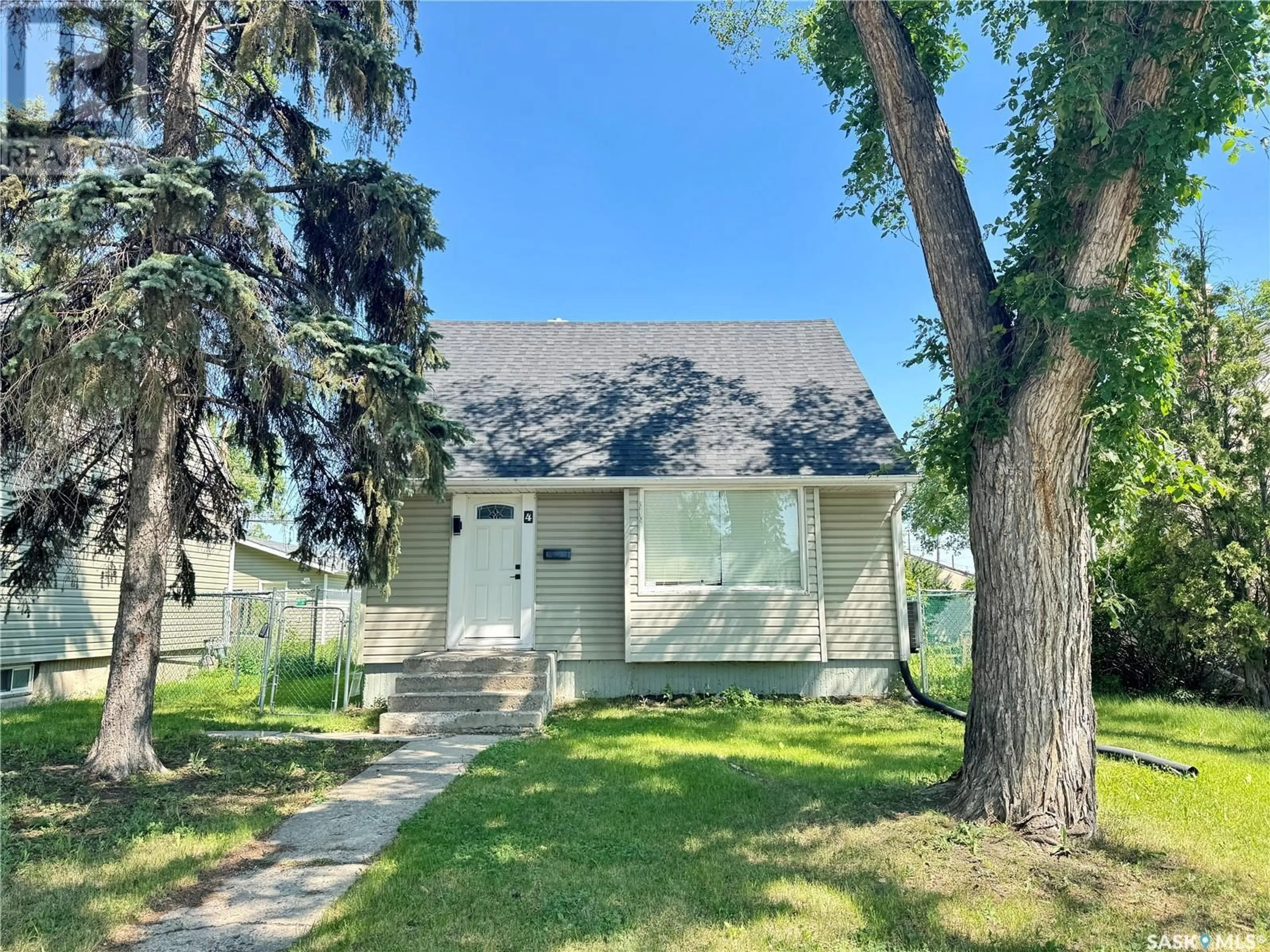 Unknown for 4 SUSSEX CRESCENT, Regina Saskatchewan S4T6A2